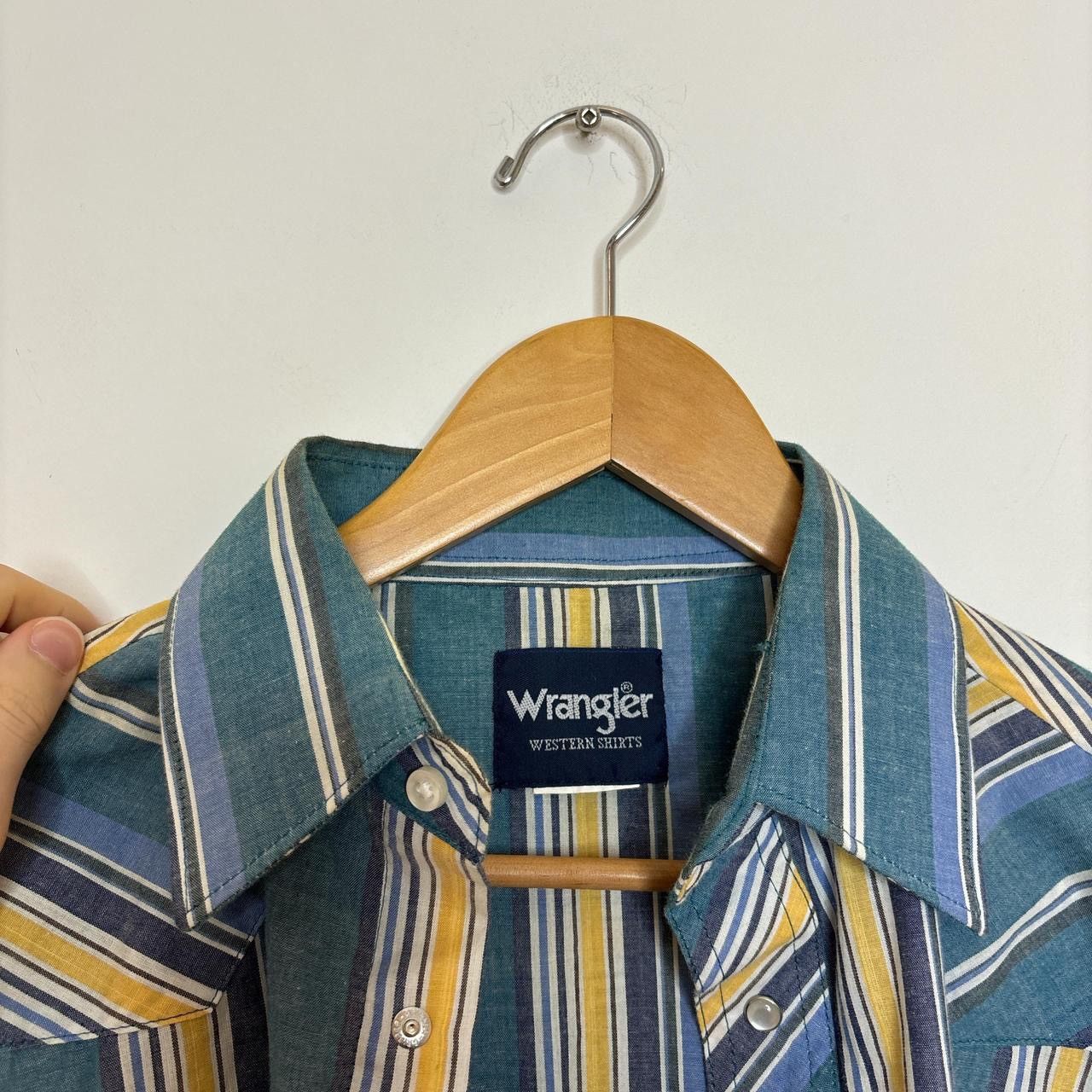 Vintage Vintage Wrangler Western Pattern Shirt Size US M / EU 48-50 / 2 - 2 Thumbnail