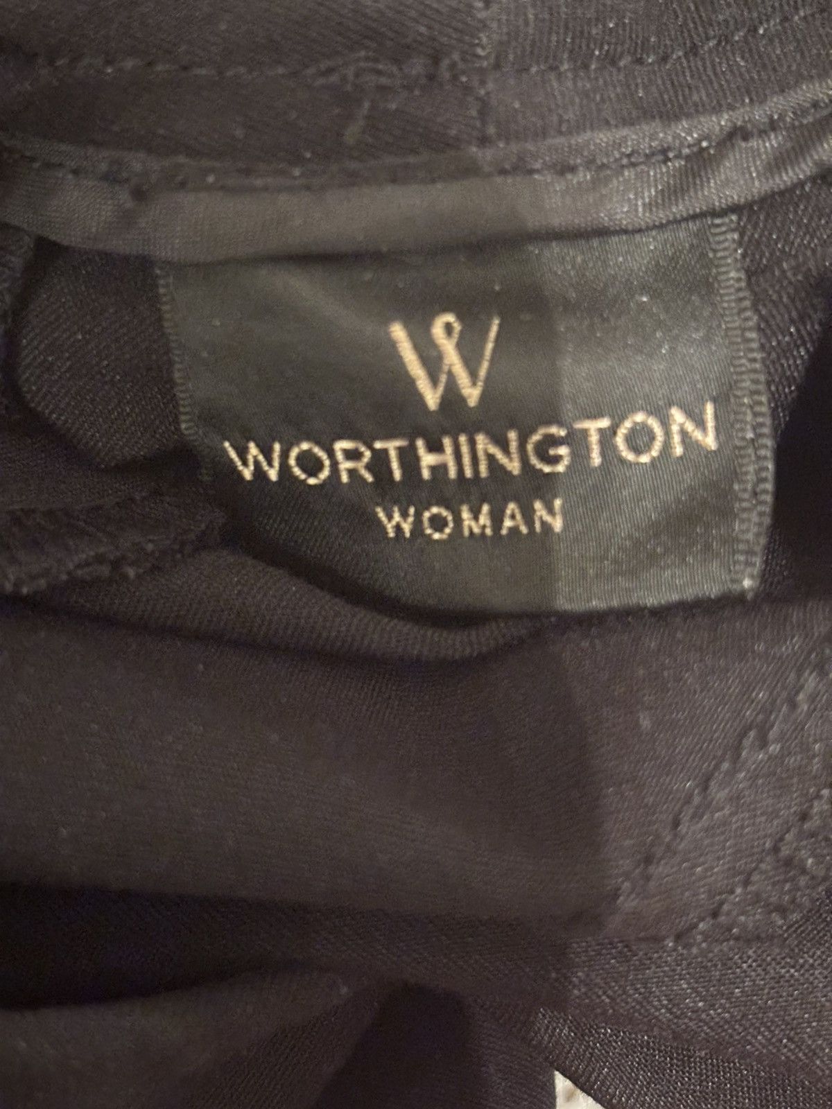 Worthington Women’s black crop Pants.wp1210 Size 42" / US 20 - 9 Thumbnail