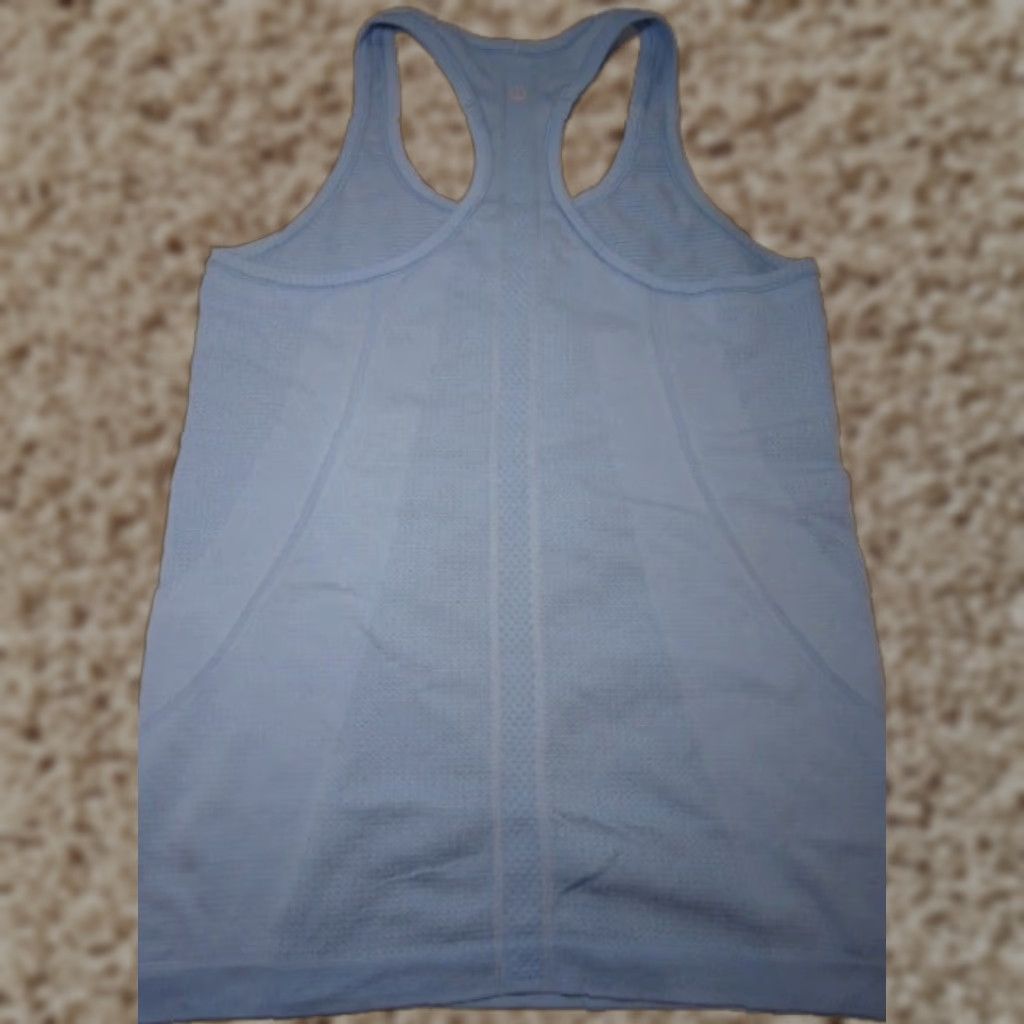 Lululemon Lululemon Womens Blue Athletic Racerback Sleeveless Pullover Tank Top Size 8 Size M / US 6-8 / IT 42-44 - 1 Thumbnail