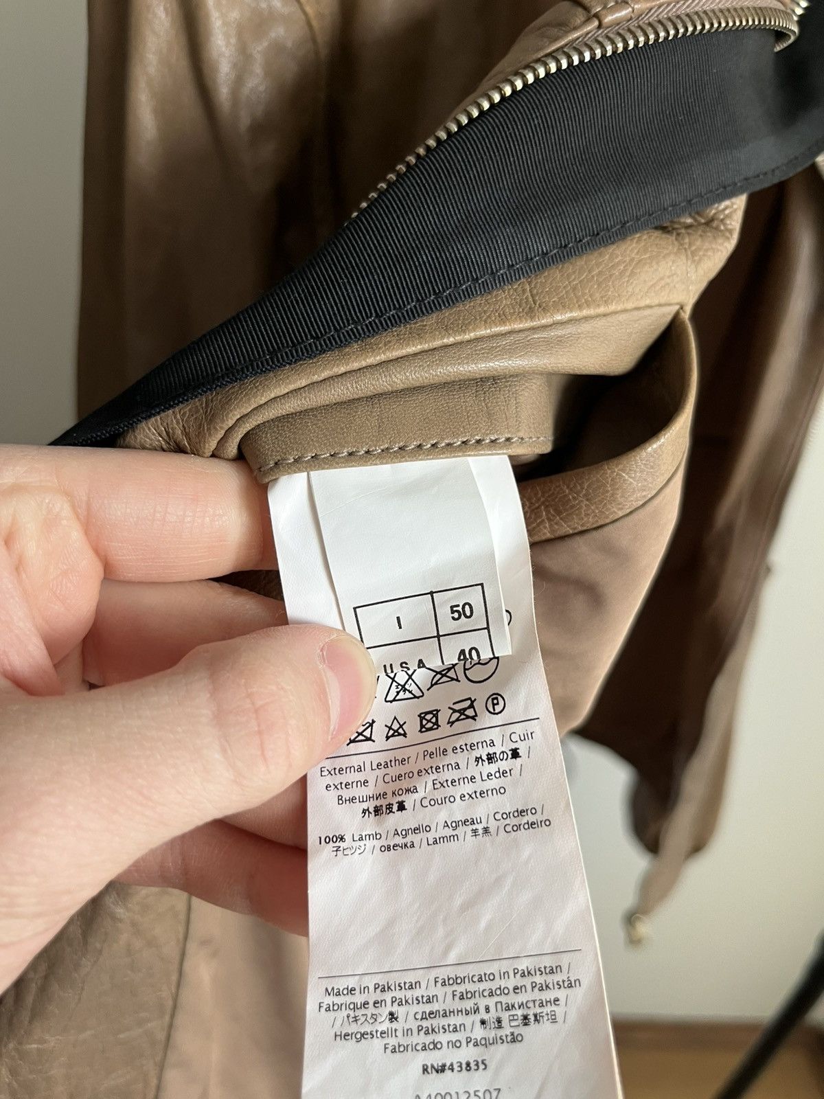 Valentino Rare Valentino Garavani SS12 hidden hood lamb leather jacket Size US M / EU 48-50 / 2 - 12 Thumbnail