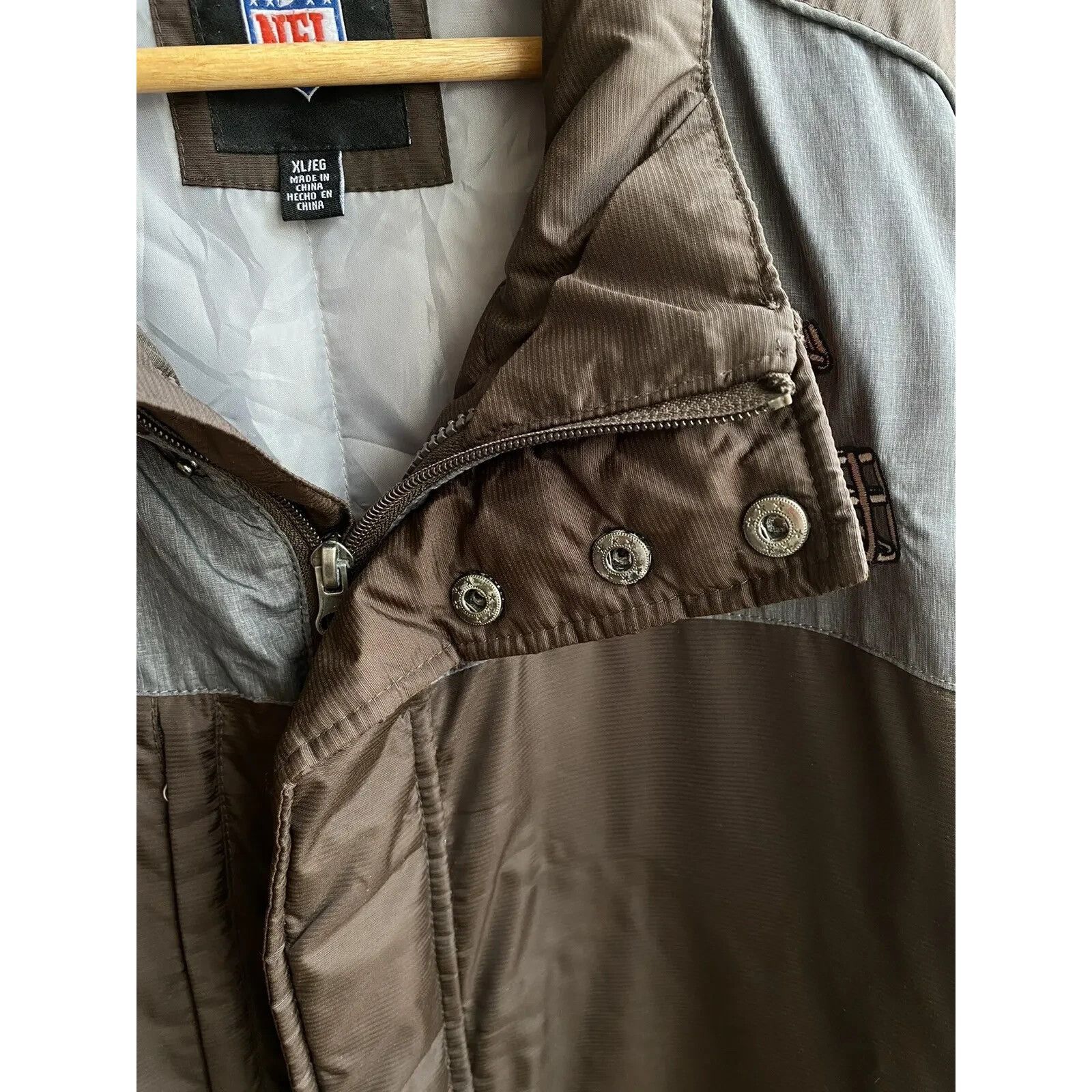 NFL Vintage Cleveland Browns NFL Parka Long Puffer Jacket Size US XL / EU 56 / 4 - 9 Thumbnail