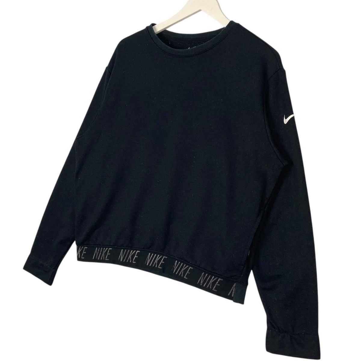 Vintage Vintage Nike Swoosh Sweatshirt Crewneck Black Size L Size US L / EU 52-54 / 3 - 2 Thumbnail