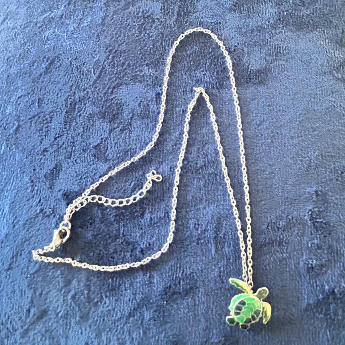 Vintage Handcrafted vintage cloisonné enamel turtle necklace Size ONE SIZE - 5 Thumbnail