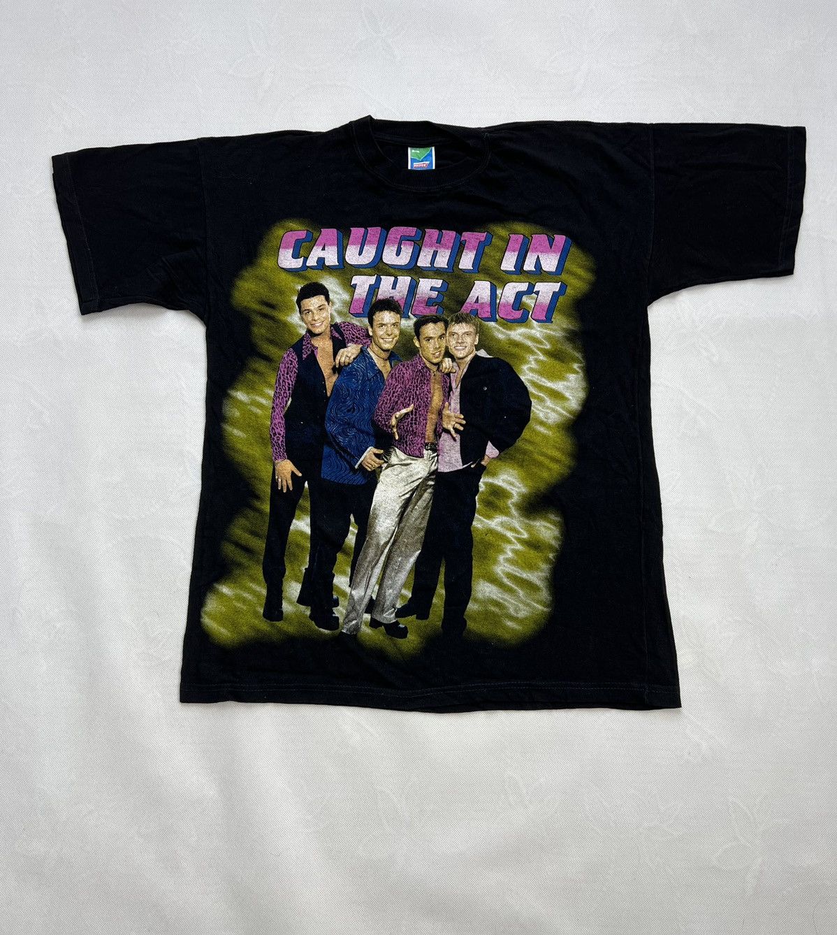 Tshirt Caught in The Act vintage 90’s tag rare black