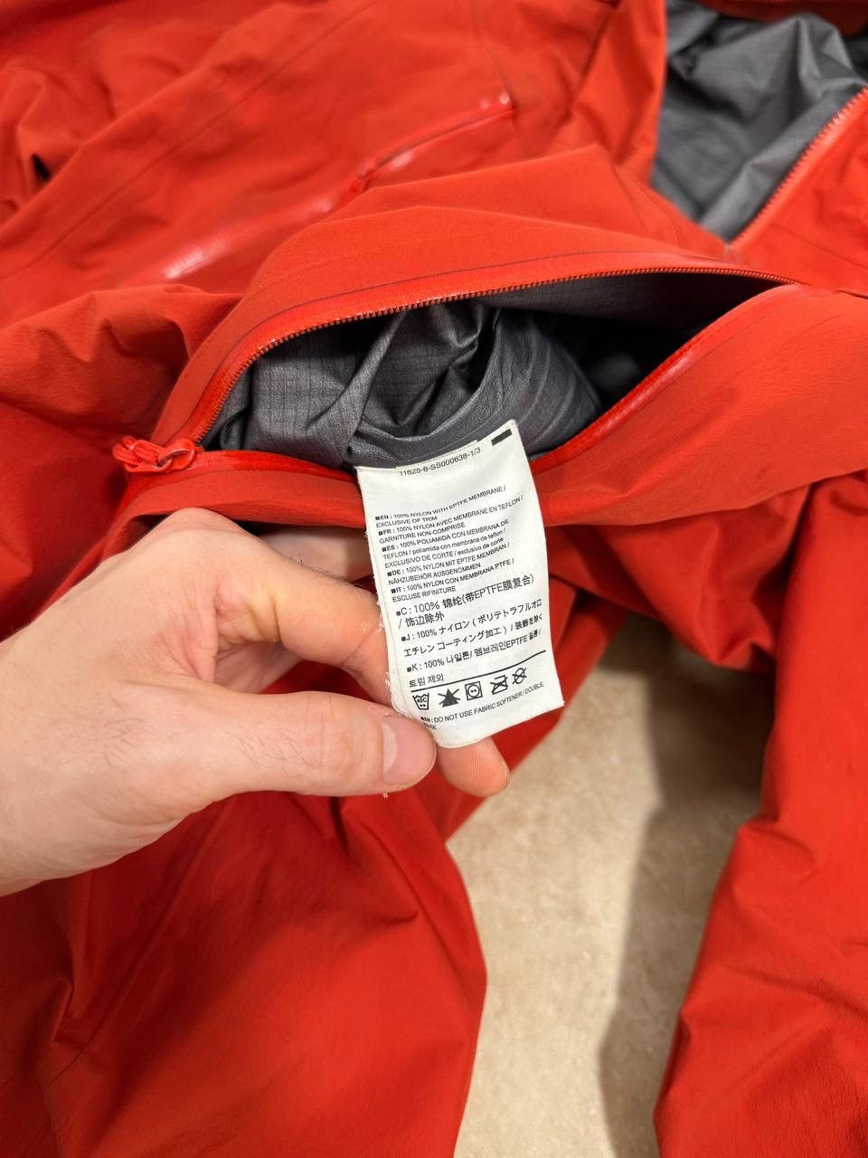 Arc'teryx Arcteryx Beta Sl Lt Gore Tex Pro Jacket us L mens waterproof Size US L / EU 52-54 / 3 - 7 Thumbnail