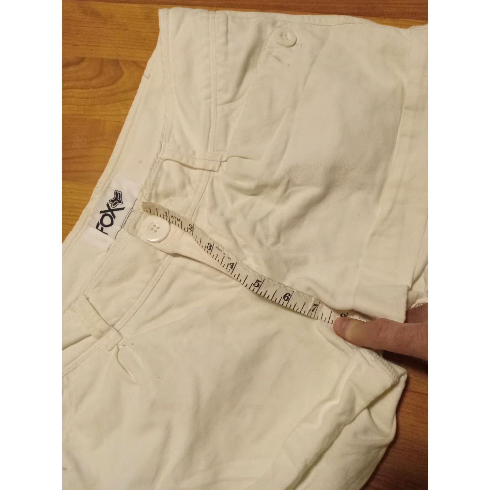 Fox Racing Fox Women's Shorts Size 7 White Cotton Embroidered Logo 5-Pocket Inseam 3" Low Rise Casual Racing Size 28" / US 6 / IT 42 - 8 Thumbnail