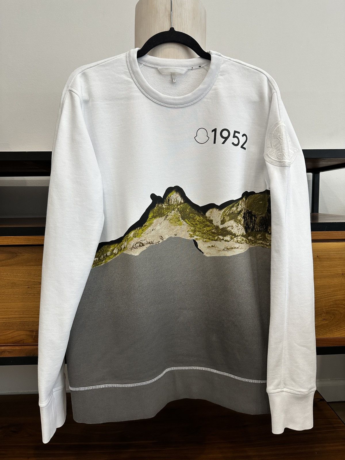Moncler 🏔 MONCLER GENIUS 1952 Graphic Sweatshirt – Size L Size US L / EU 52-54 / 3 - 17 Thumbnail