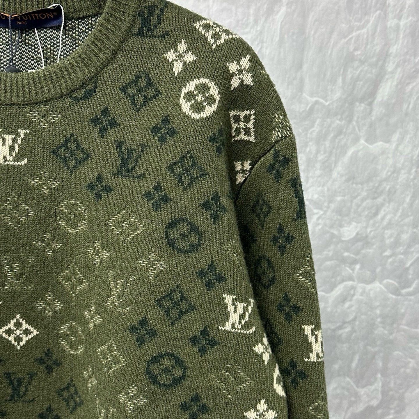 Louis Vuitton Louis Vuitton SS26 Monogram Sweater Size US M / EU 48-50 / 2 - 3 Thumbnail