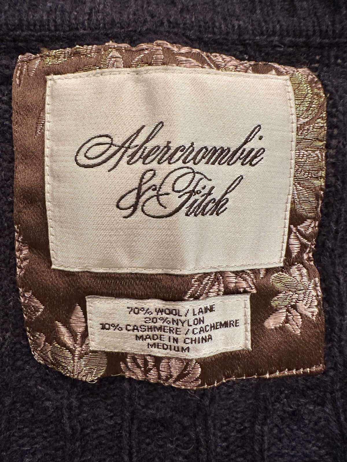 Abercrombie & Fitch Women’s Abercrombie & Fitch Navy Blue Sweater, size M Size M / US 6-8 / IT 42-44 - 2 Thumbnail