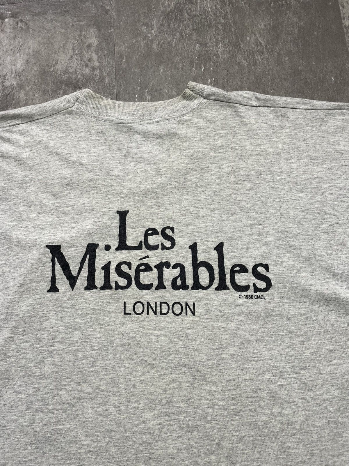 Vintage Les Miserables London 1986 Vintage T Shirt Single Stitch Size US XL / EU 56 / 4 - 7 Thumbnail
