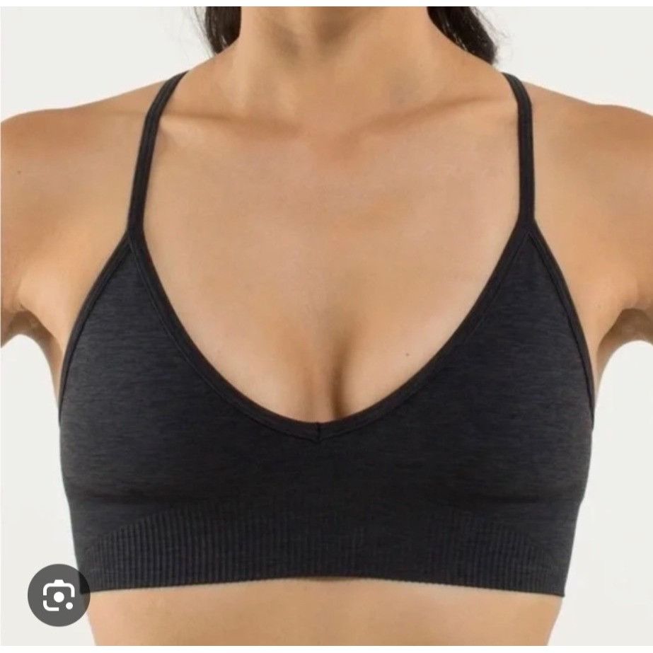 Lululemon Lululemon Strappy Back Medium Support Sports Bra Size S Size S / US 4 / IT 40 - 1 Thumbnail