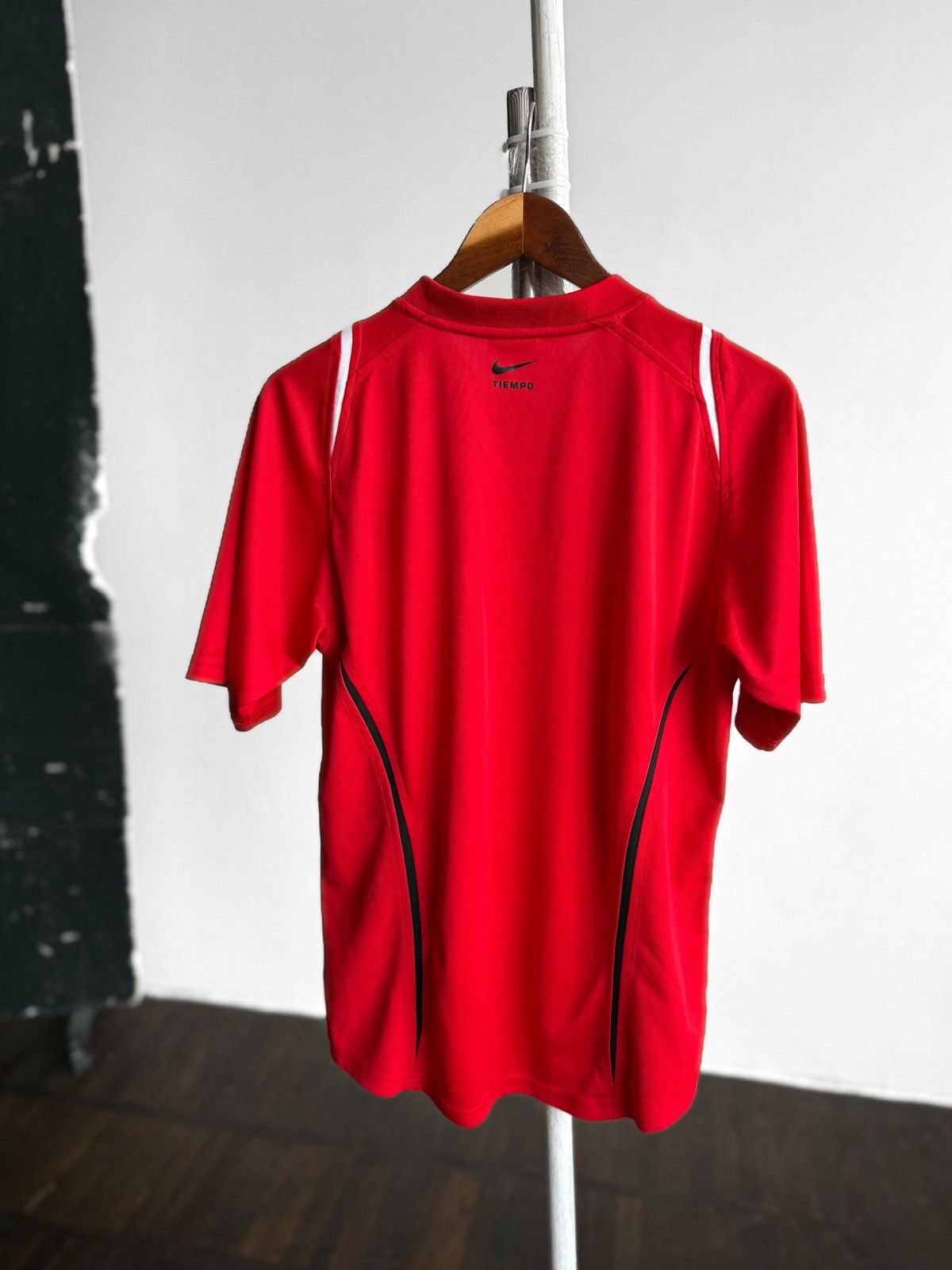 Nike Nike Tiempo Mens Vintage Jersey Classic Football Shirt Retro Size US M / EU 48-50 / 2 - 2 Thumbnail
