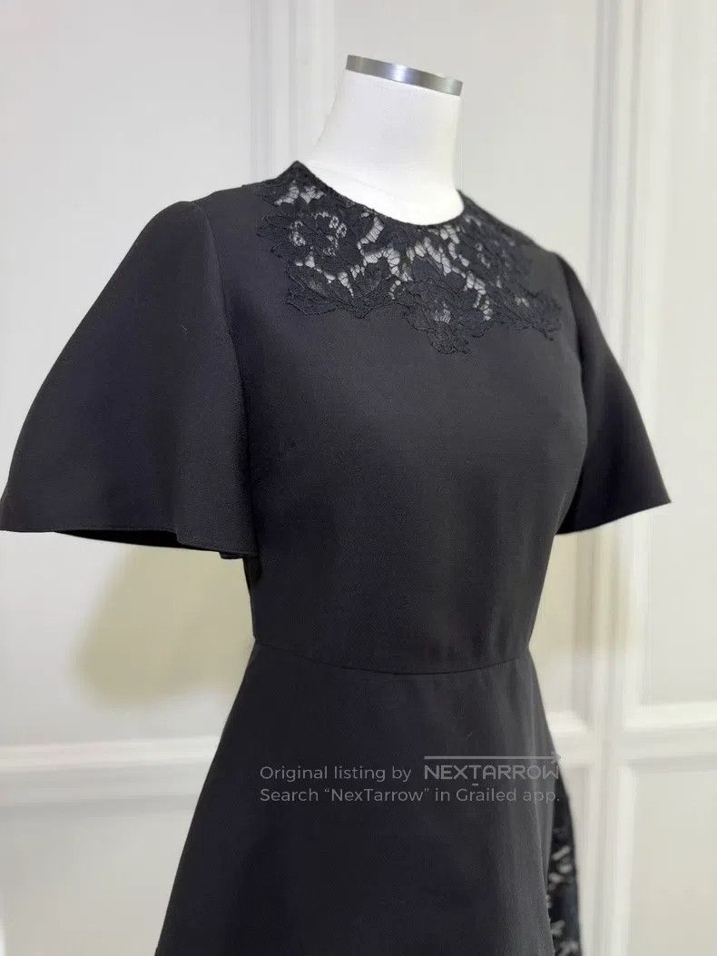Valentino Valentino Lace dress Size S / US 4 / IT 40 - 3 Thumbnail
