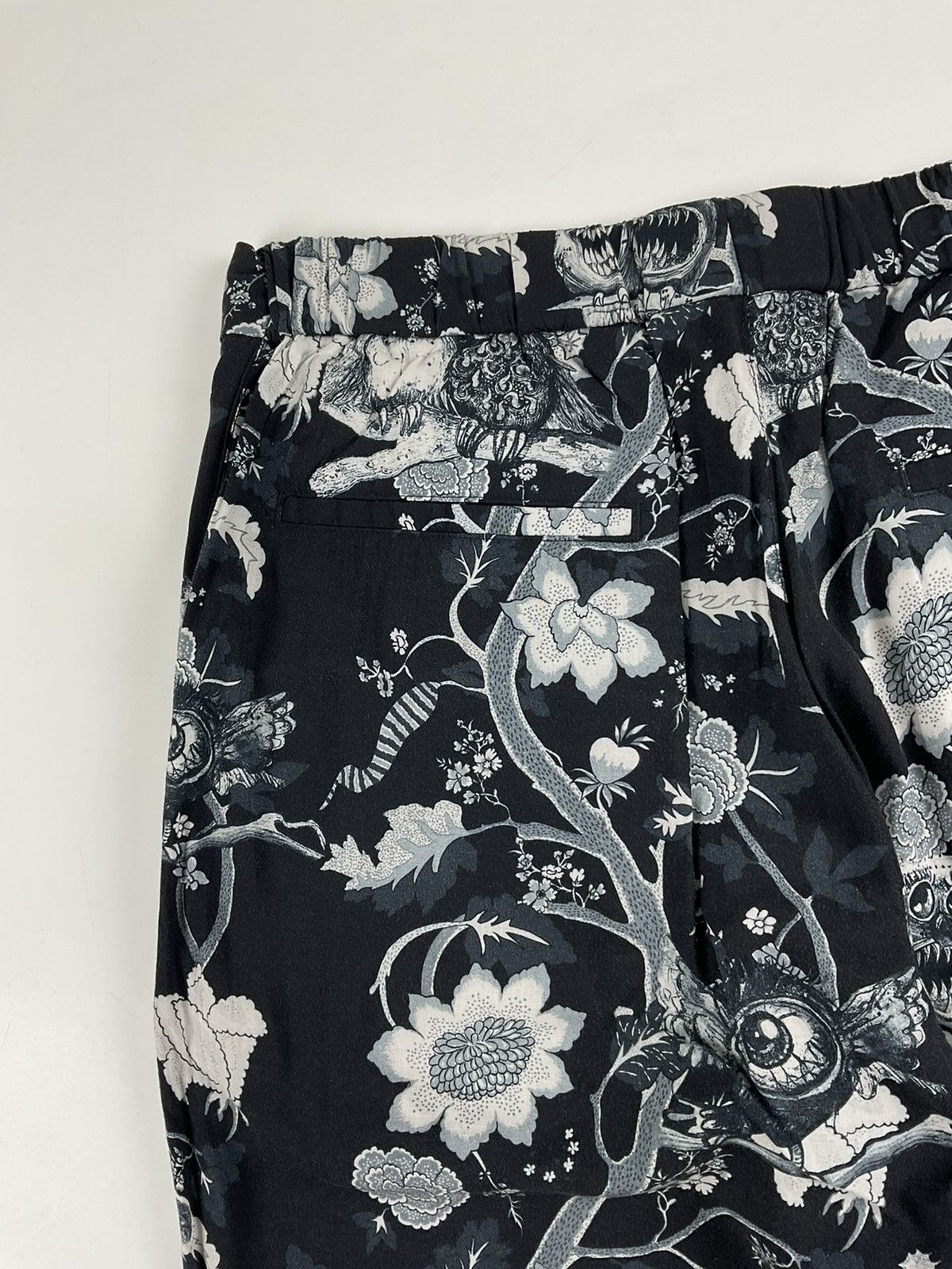 Louis Vuitton Louis Vuitton F/W'13 Chapman Brothers Garden in Hell Pants Size US 30 / EU 46 - 8 Thumbnail