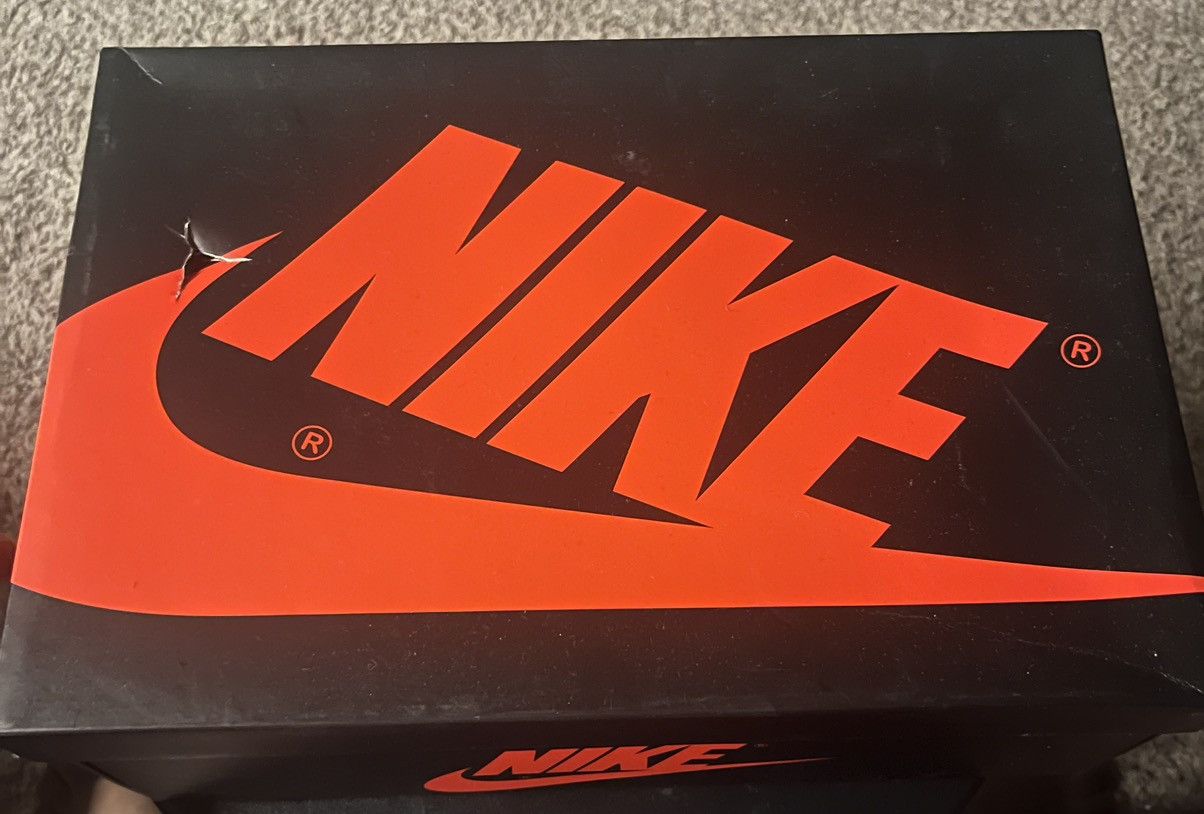 Air Jordan 1 Retro OG High Hyper Royal