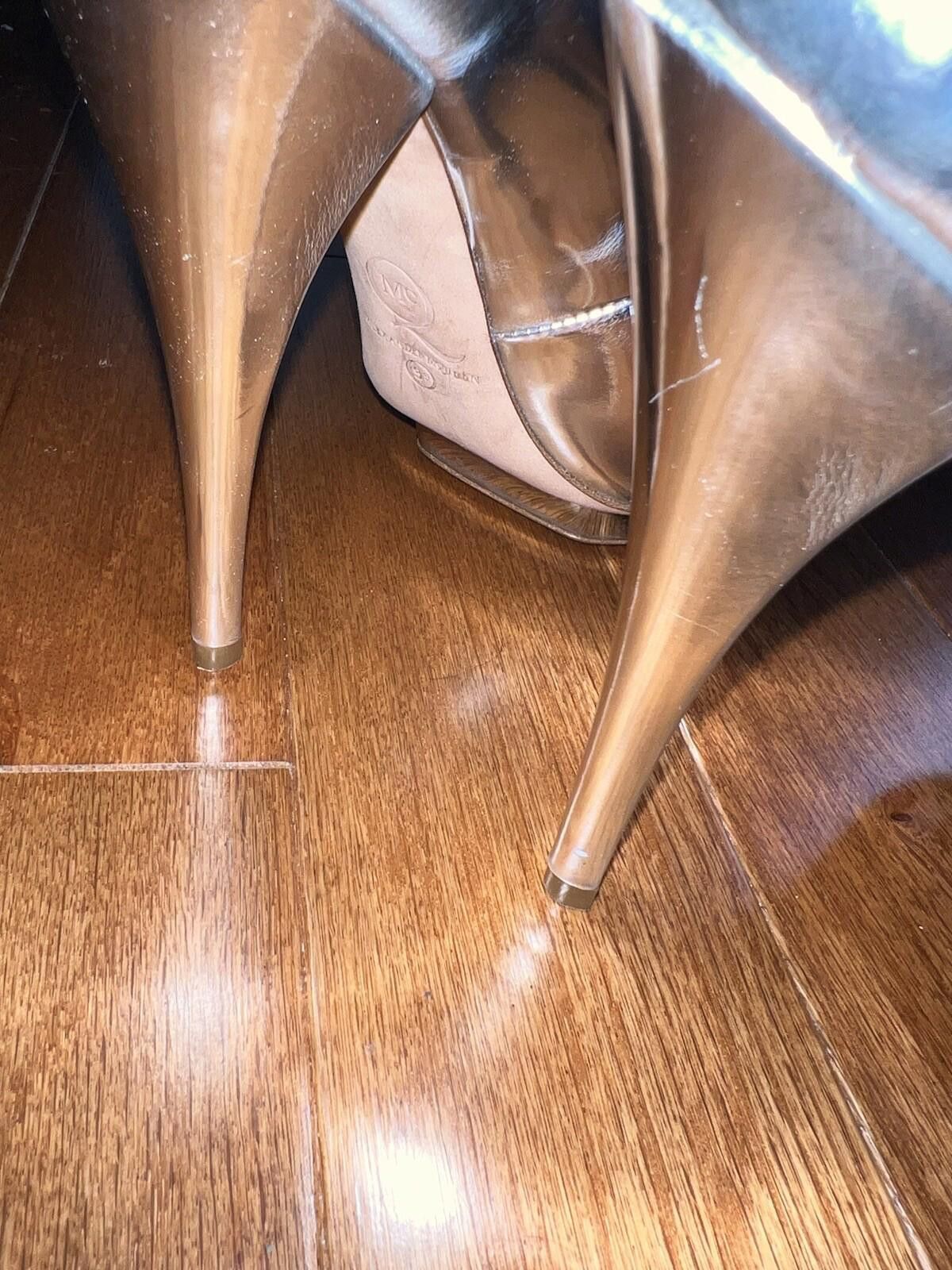 Alexander McQueen ALEXANDER MCQUEEN Studded Leather Pumps Heels Silver Size 39 Size US 9 / IT 39 - 9 Thumbnail