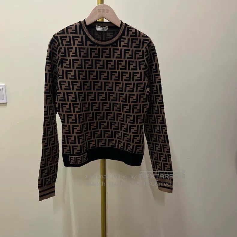 Fendi Fendi Deep Brown Logo Letter All-over Print Long Sleeve Kn Size XS / US 0-2 / IT 36-38 - 1 Thumbnail