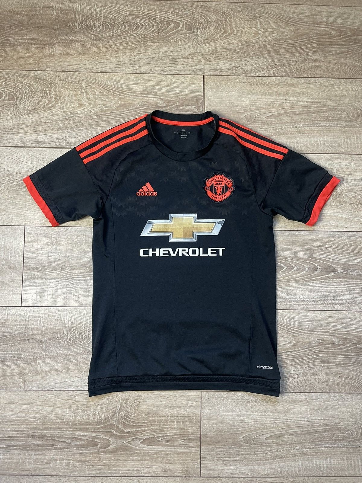 Adidas Adidas Manchester United 2015 Away Solid Soccer Jersey S Men Size US S / EU 44-46 / 1 - 1 Thumbnail