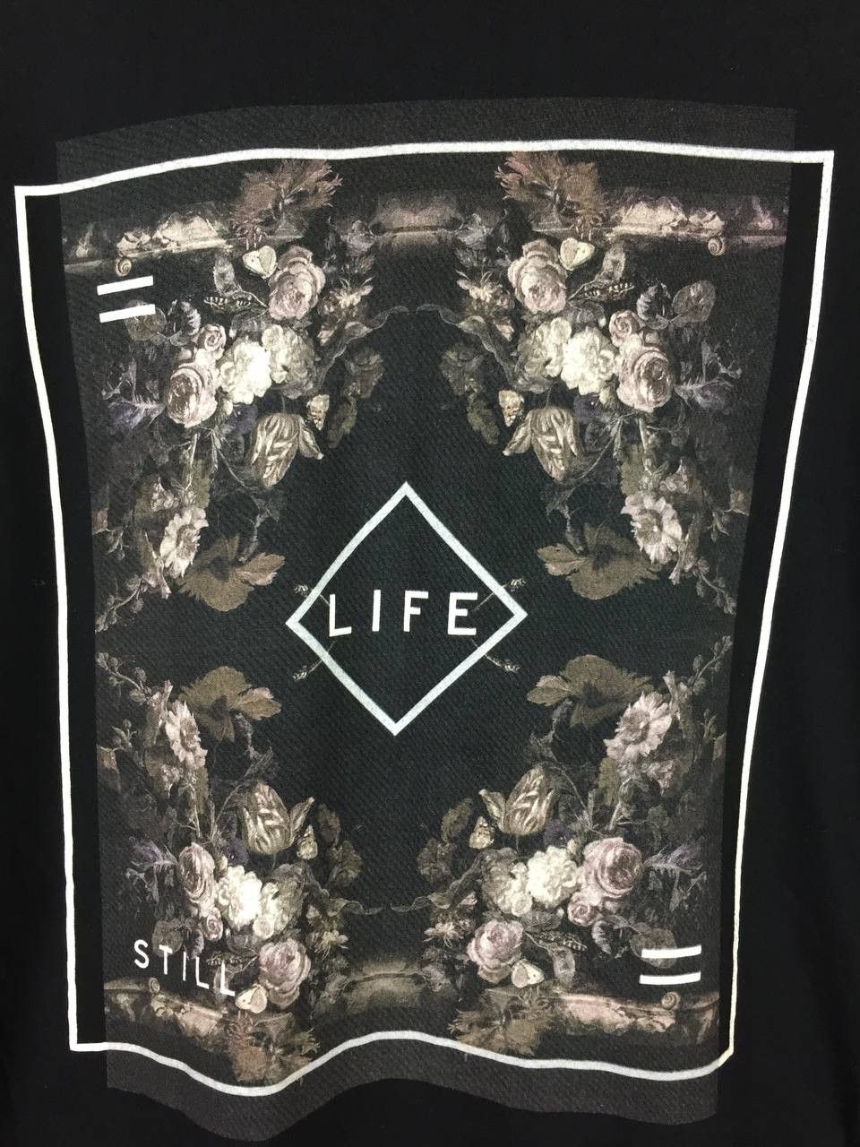 Topman Topman Still Life Flower Graphic Essential Tee Size S Size US S / EU 44-46 / 1 - 3 Thumbnail