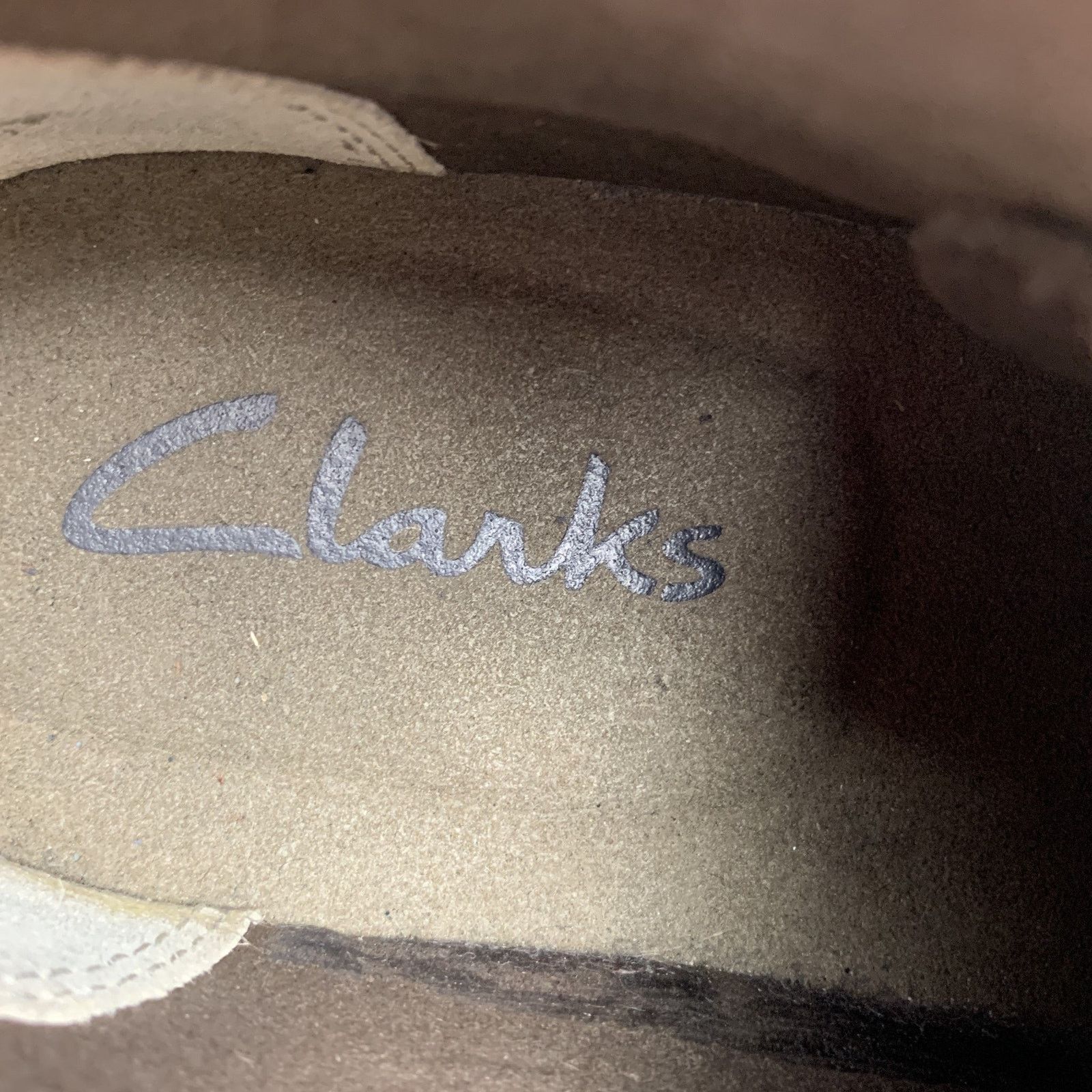 Clarks CLARKS Size 7 Taupe Suede Lace Up Chukka Boots Size US 7 / EU 40 - 6 Thumbnail