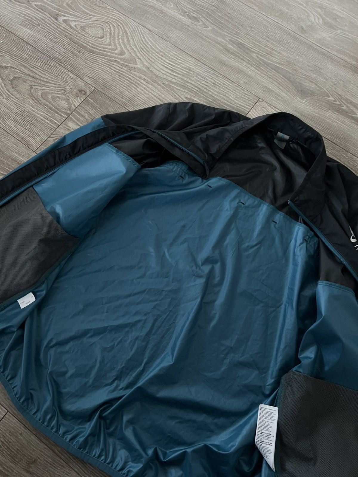 Japanese Brand × Odlo ODLO NEW COLLECTION POLYESTER RAIN RUN JACKET‼️ Size US L / EU 52-54 / 3 - 22 Thumbnail