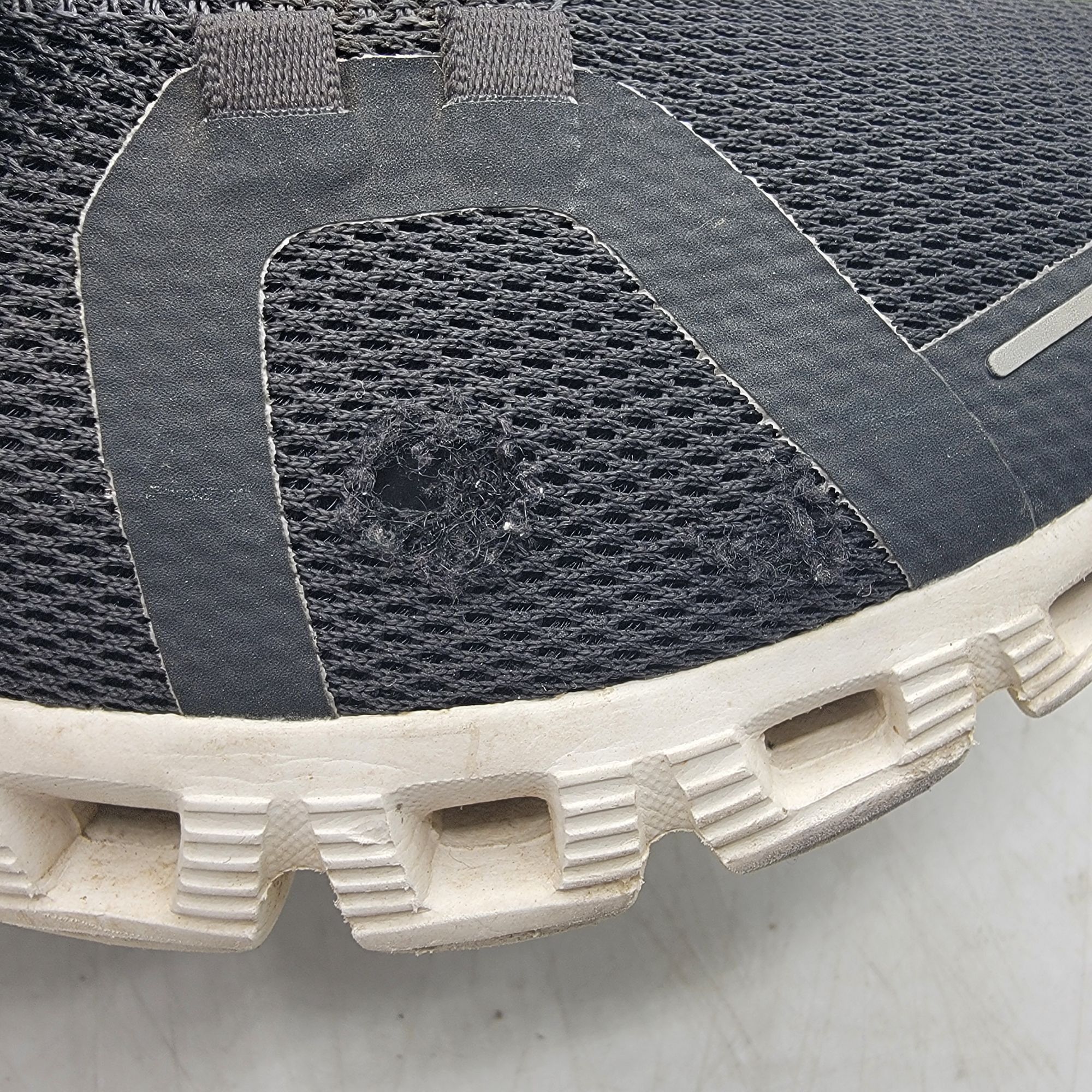 On On Cloud 5 Womens 8 Black Shoes Athletic Outdoors Walking Li Size US 8 / IT 38 - 8 Thumbnail
