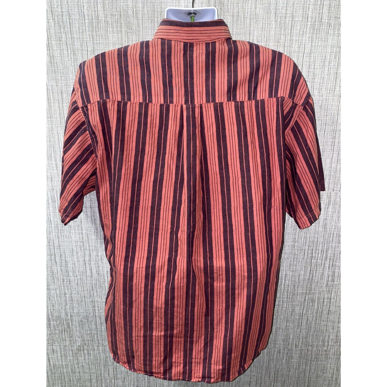 Bugle Boy VTG Bugle Boy Co. Mens Red Striped Long Sleeve Button Front Shirt XL Mens Button-Up Collar-Down Size US XL / EU 56 / 4 - 4 Thumbnail