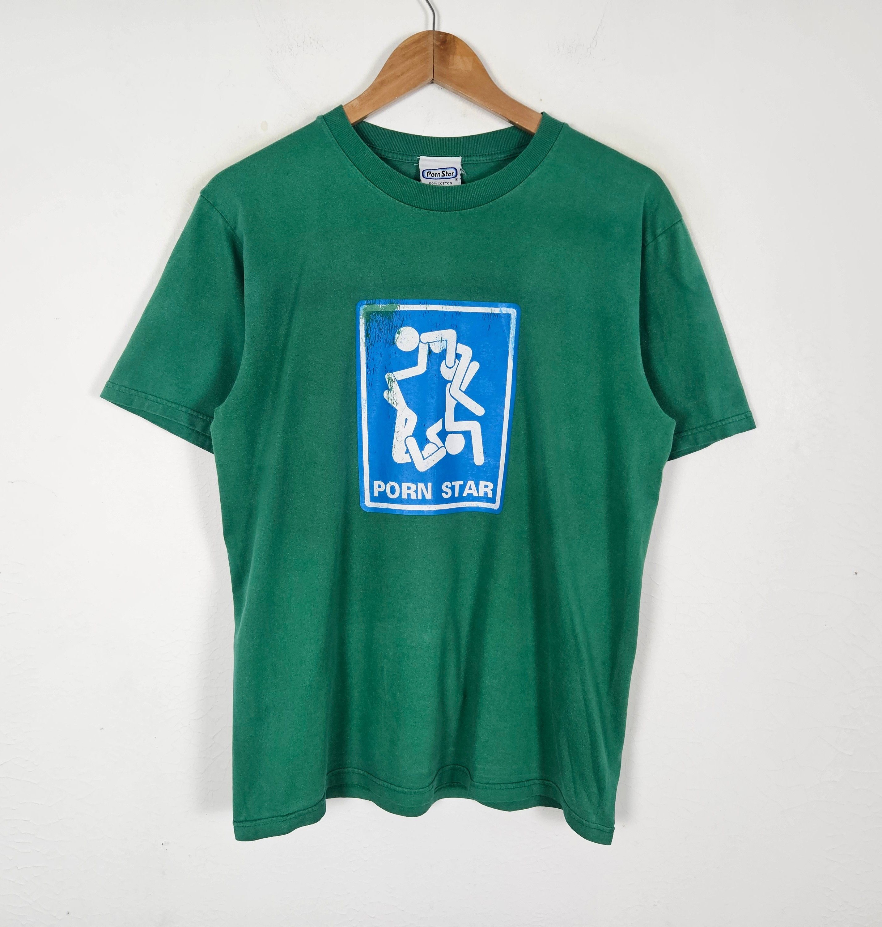 Hook-Ups × Vintage Vintage Pornstar Threesome skate Tee Size US M / EU 48-50 / 2 - 3 Thumbnail