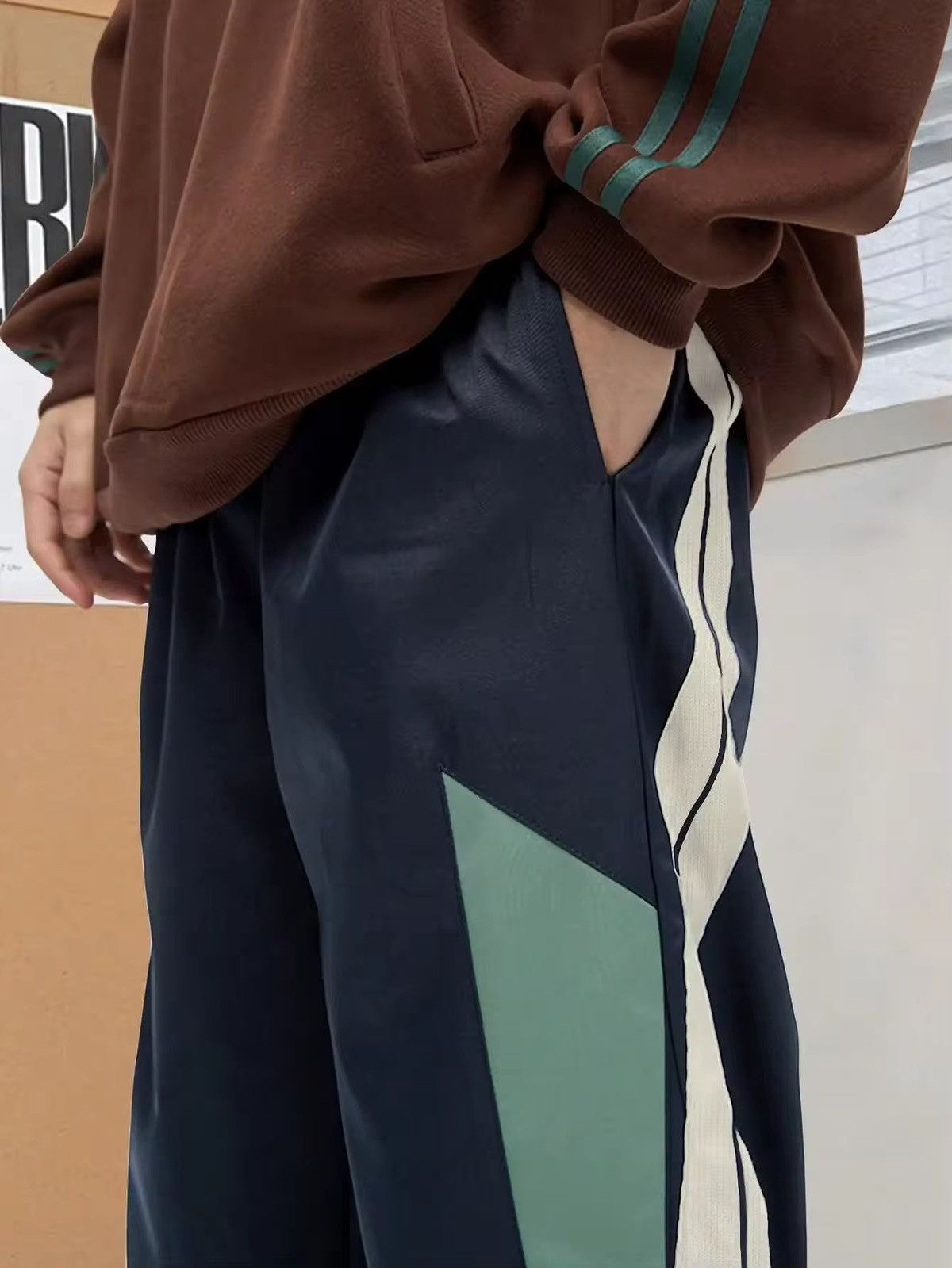 Japanese Brand × Other Casual Stretch Straight Leg Sweatpants Size US 32 / EU 48 - 7 Thumbnail