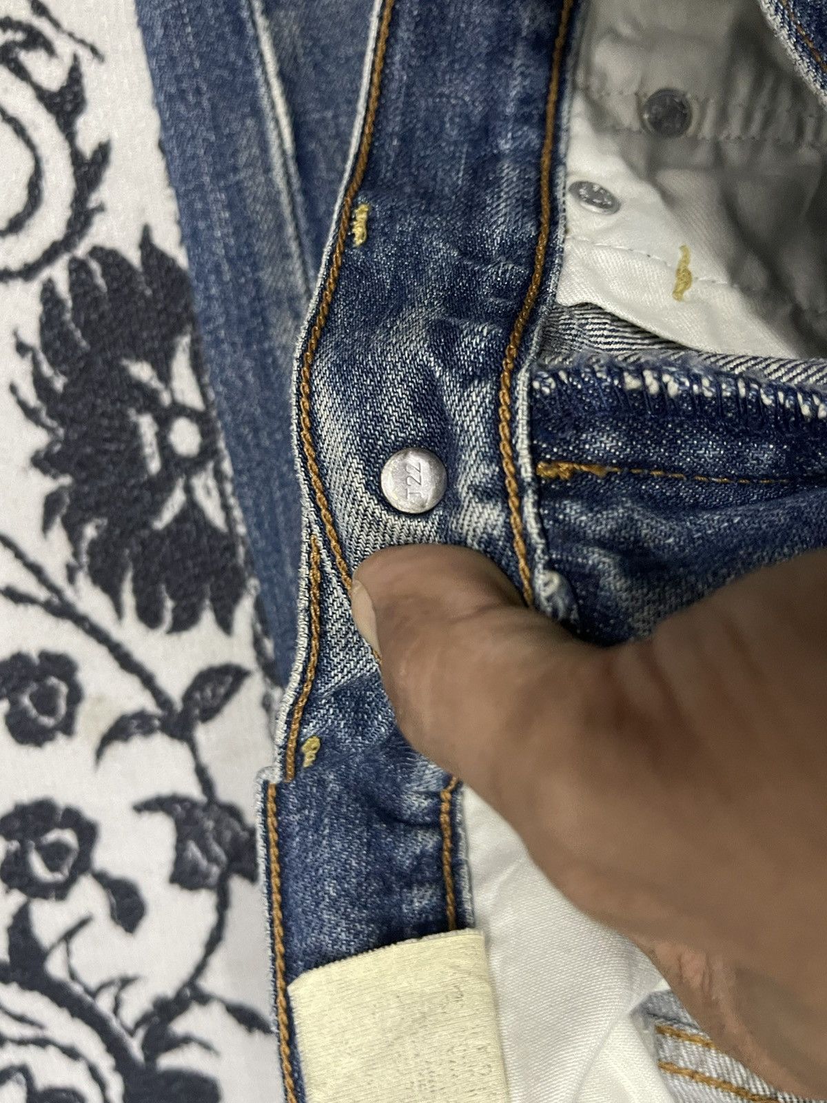 Levi's Vintage Clothing 90s LEVIS 503 J22 DISTRESSED DENIM FADED DESIGN Size US 28 / EU 44 - 12 Thumbnail