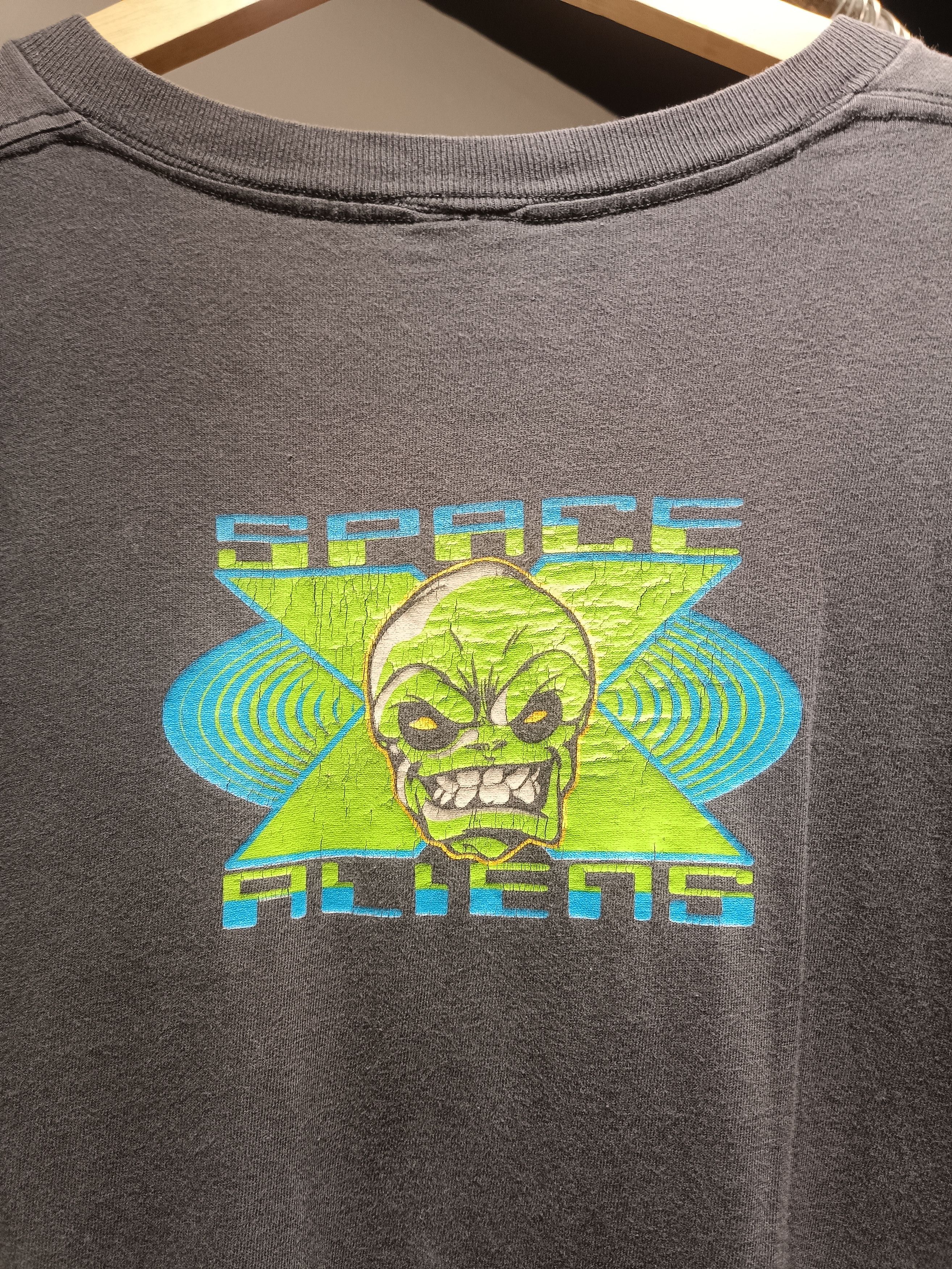 Vintage 90s aliens in black parody Size US XL / EU 56 / 4 - 5 Thumbnail