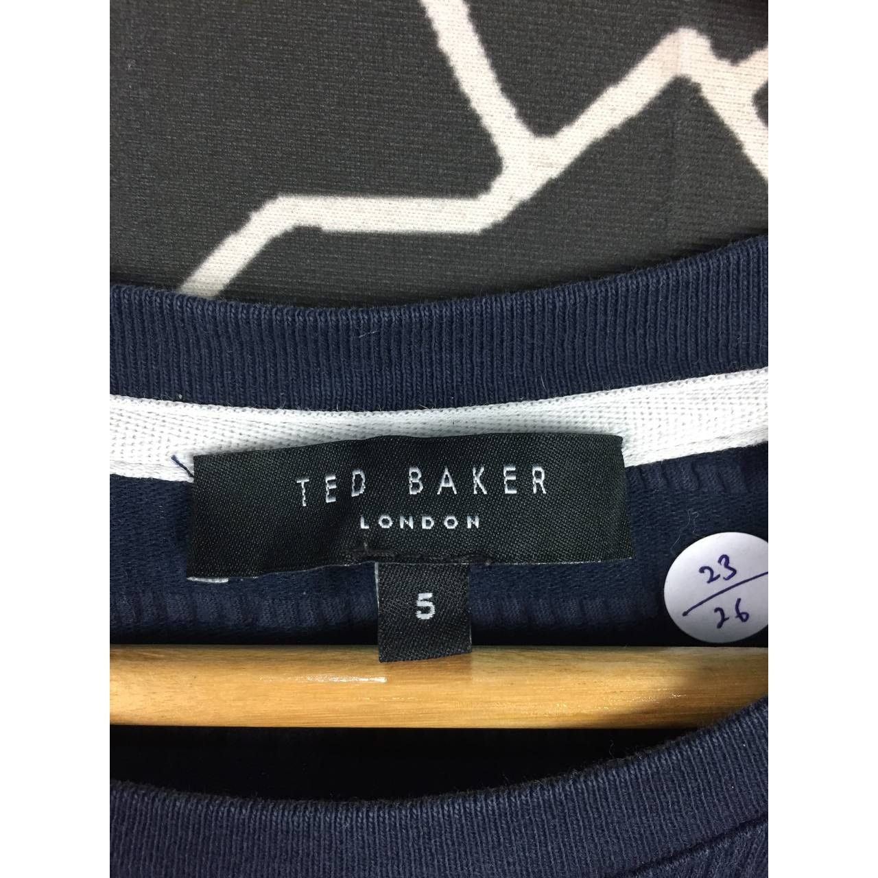 Ted Baker × Vintage Ted Baker London KINGSRD Casual Crew Neck Tee Size US XL / EU 56 / 4 - 10 Thumbnail