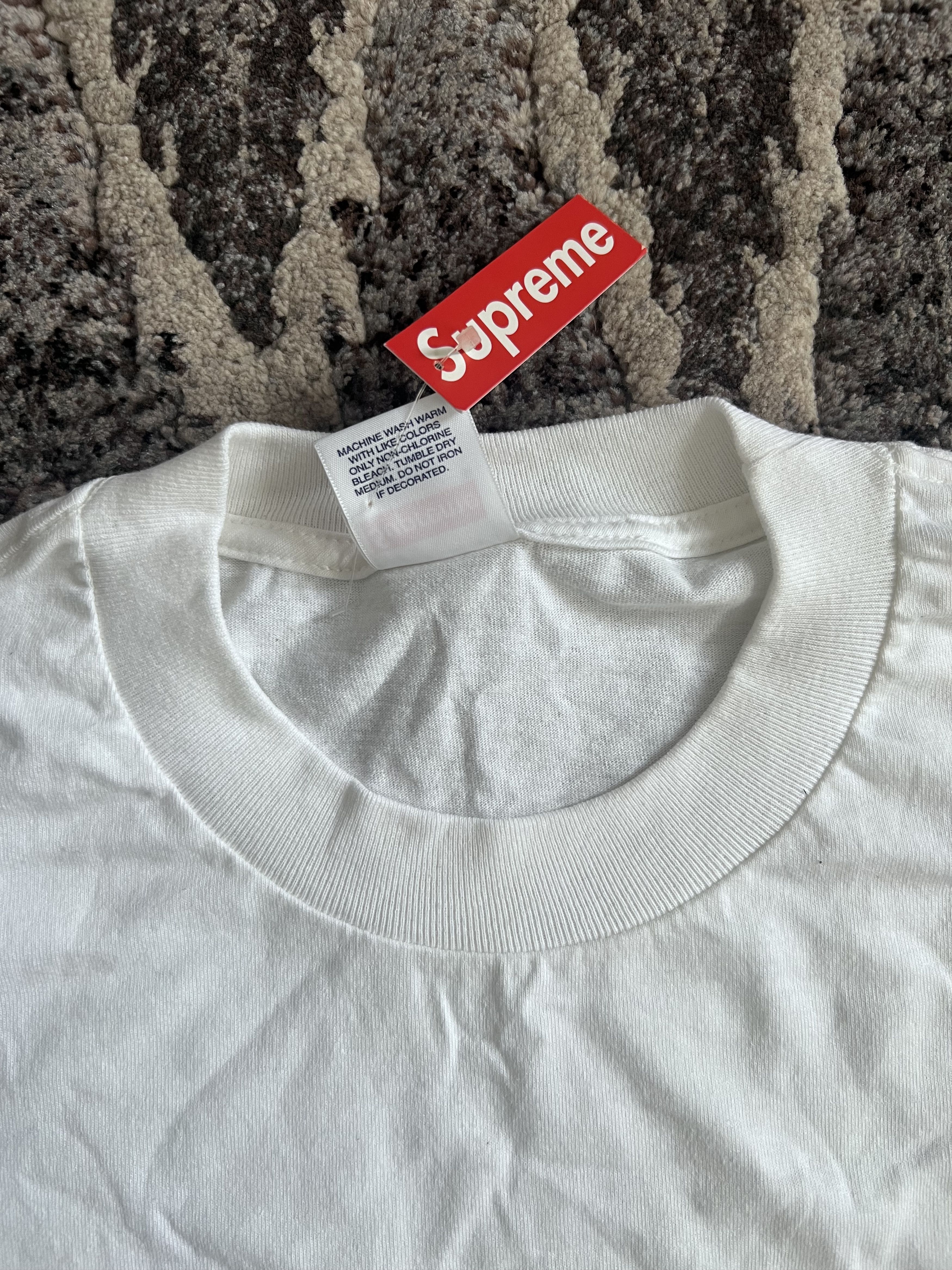 Supreme Supreme x Damien Hirst Box Logo Tee from 2009 Size US L / EU 52-54 / 3 - 5 Thumbnail