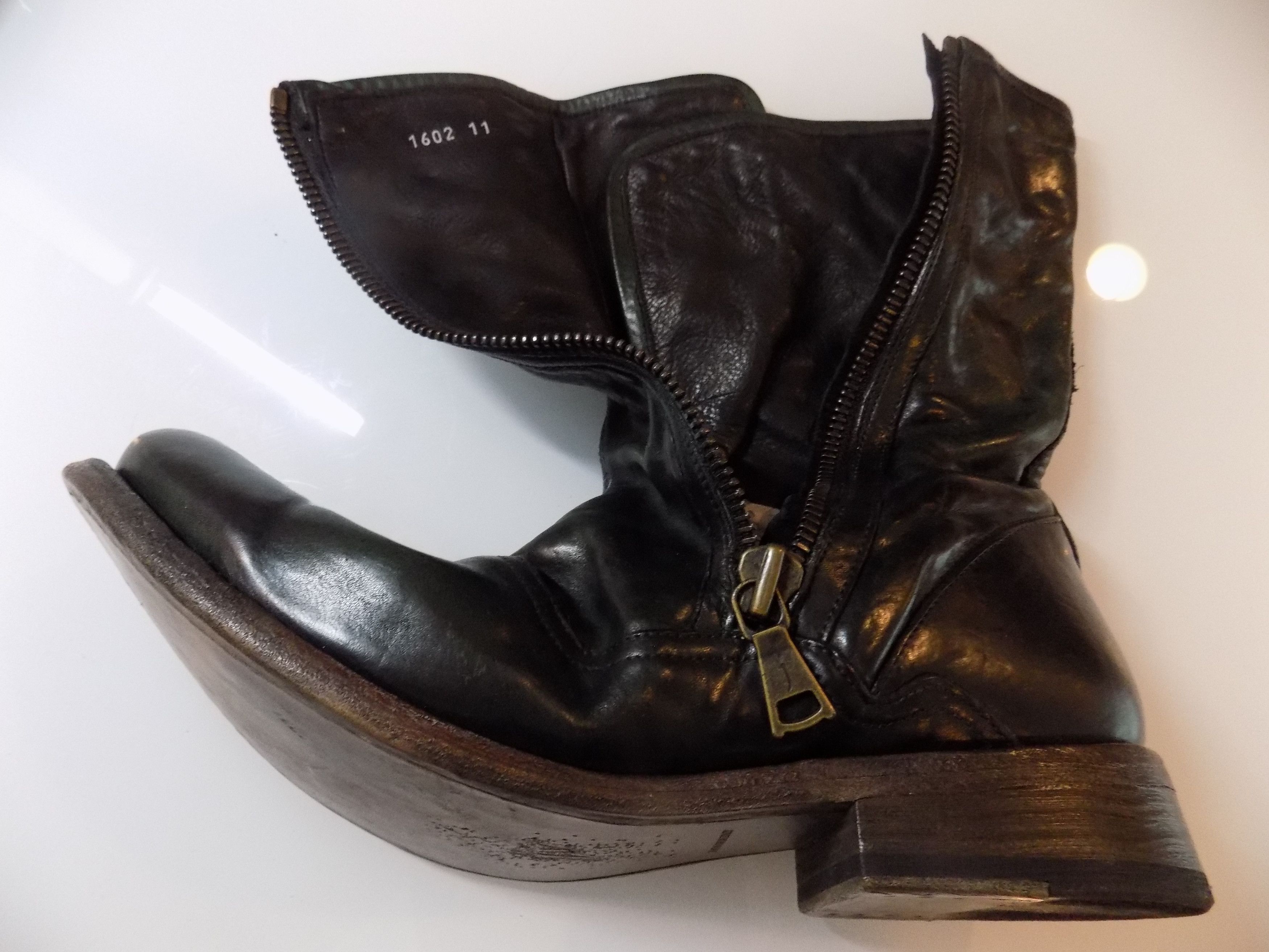 John Varvatos Bowery 7 Button Boot - Rare Size US 11 / EU 44 - 3 Thumbnail