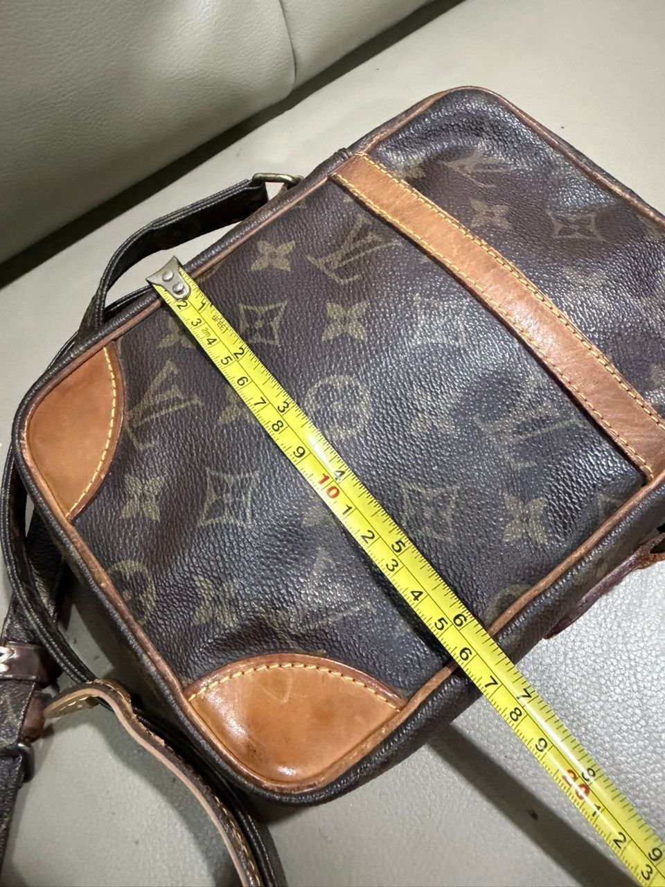 Louis Vuitton Authentic LOUIS VUITTON danube Shoulder bag Size ONE SIZE - 12 Thumbnail