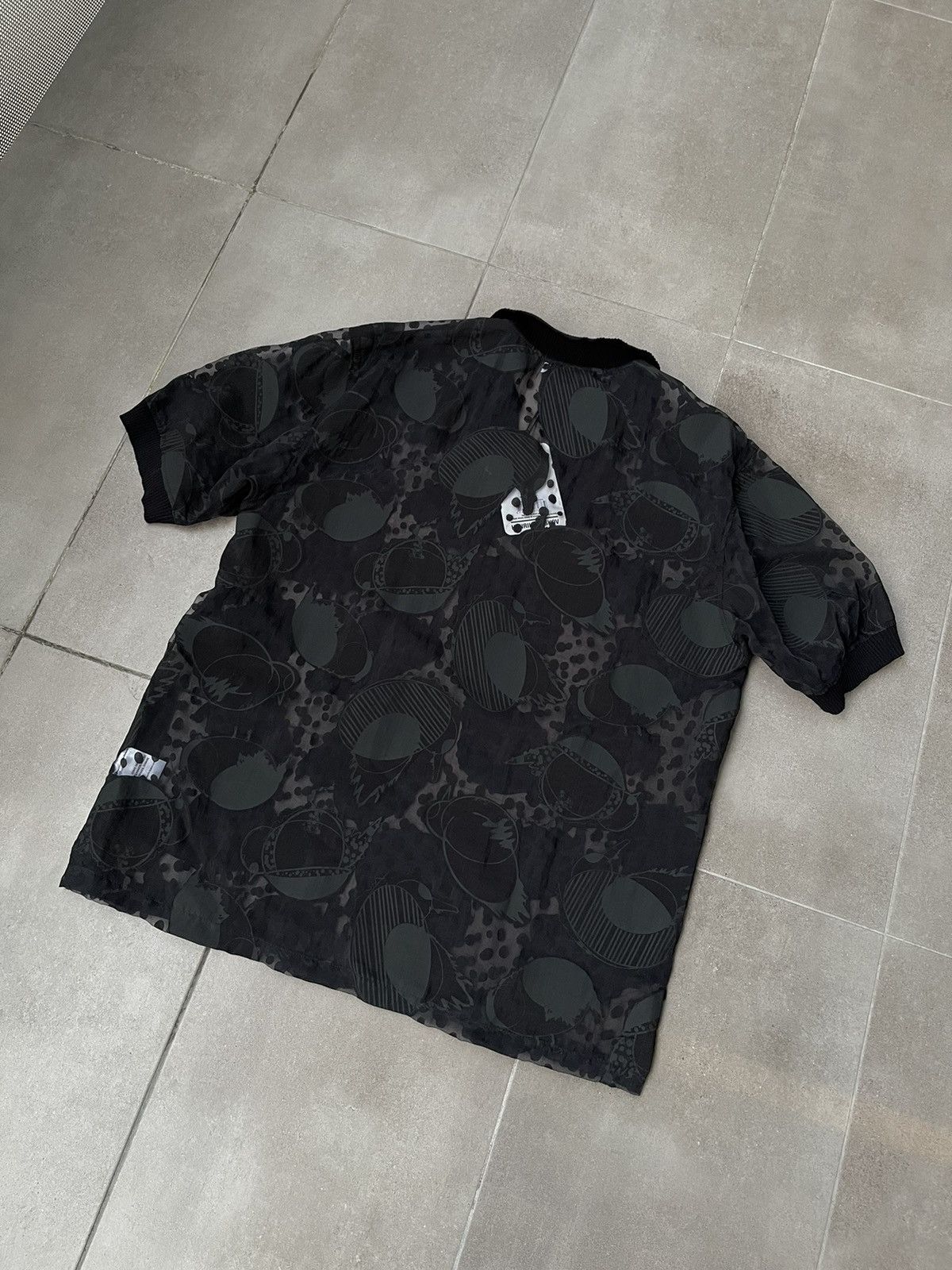 Henrik Vibskov !DS! SS23 Henrik Vibskov The BIG Polo Black Polo Tee Size US M / EU 48-50 / 2 - 17 Thumbnail