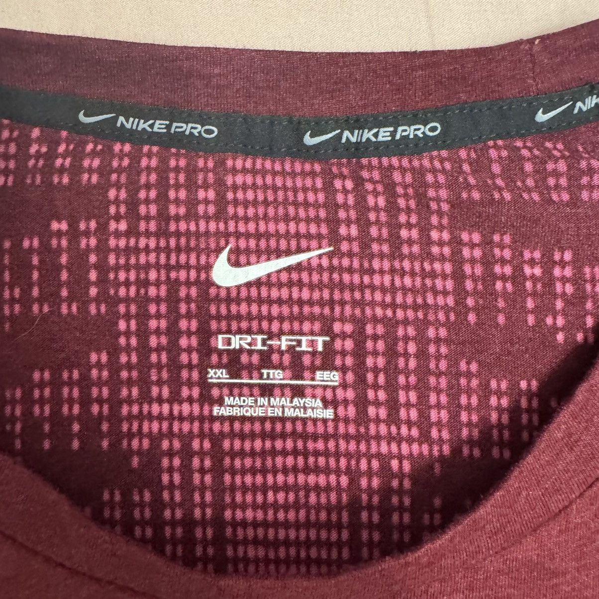 Nike Bordeaux Nike Pro Dri-FIT T-Shirt Size US XXL / EU 58 / 5 - 6 Thumbnail