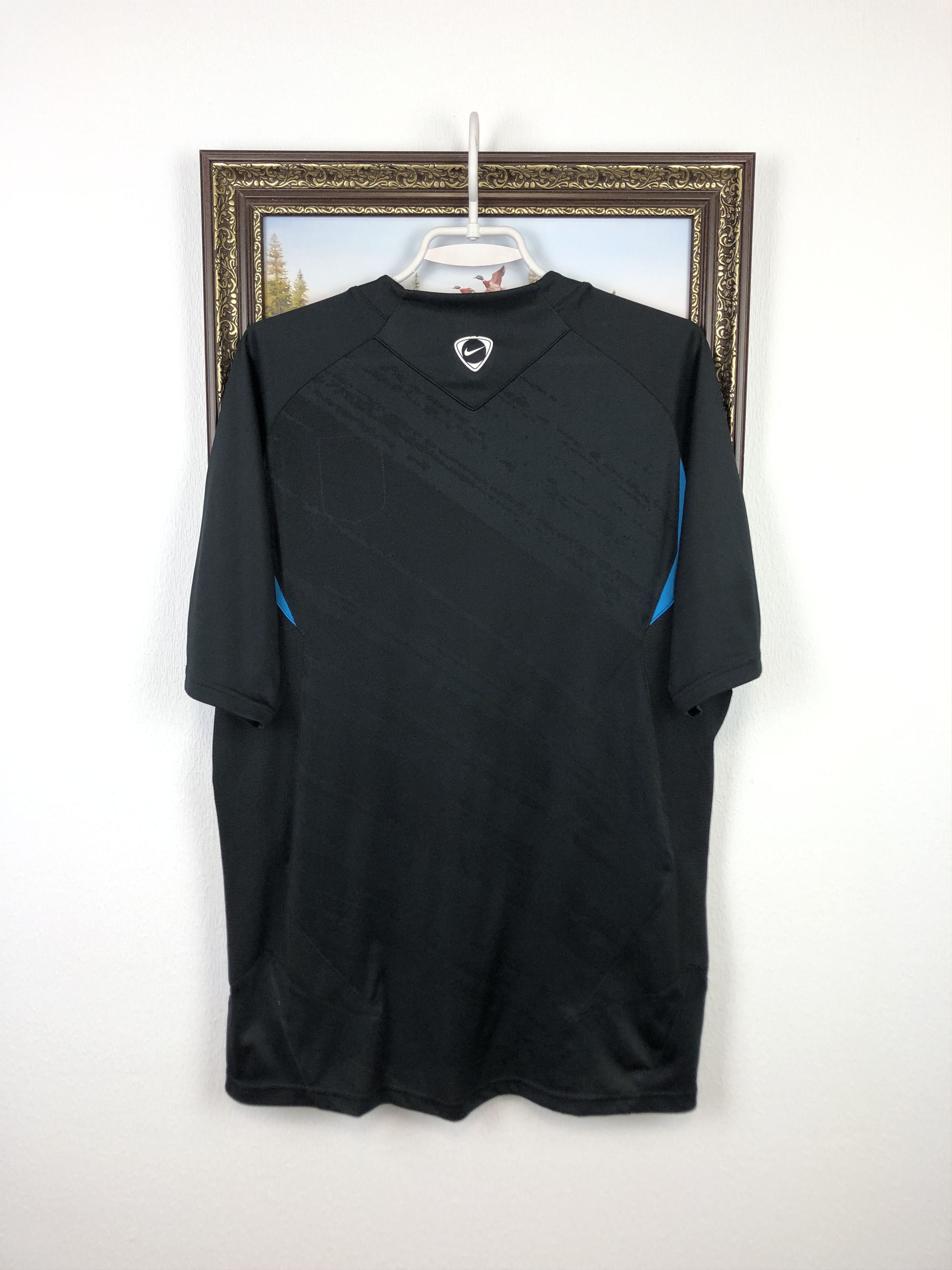 Nike Vintage Nike Aston Villa Training Football Shirt Jersey Size US M / EU 48-50 / 2 - 8 Thumbnail