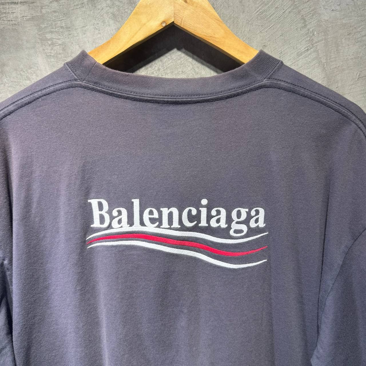 Balenciaga Balenciaga Campaign Embroidered tee Size US XL / EU 56 / 4 - 2 Thumbnail