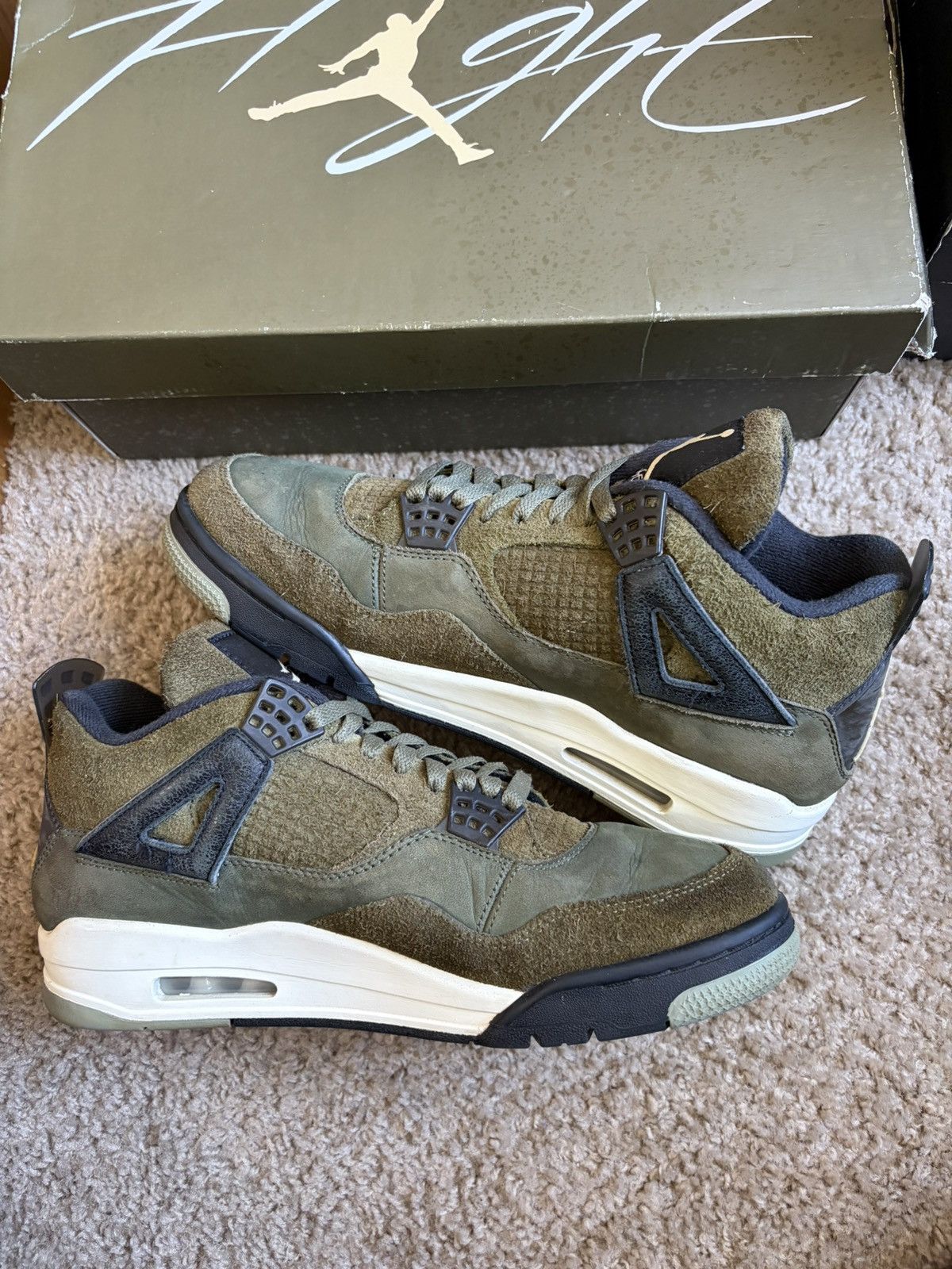 Jordan Brand Size 9.5 - Jordan 4 Retro SE Medium Olive (FB9927-200) Size US 9.5 / EU 42-43 - 2 Thumbnail