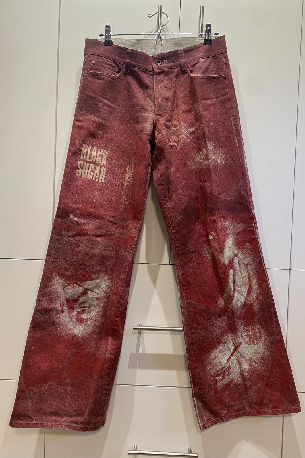 5351 POUR LES HOMMES 5351 Pour Les Hommes “Black Sugar” Red, Printed Denim Size US 31 - 1 Thumbnail