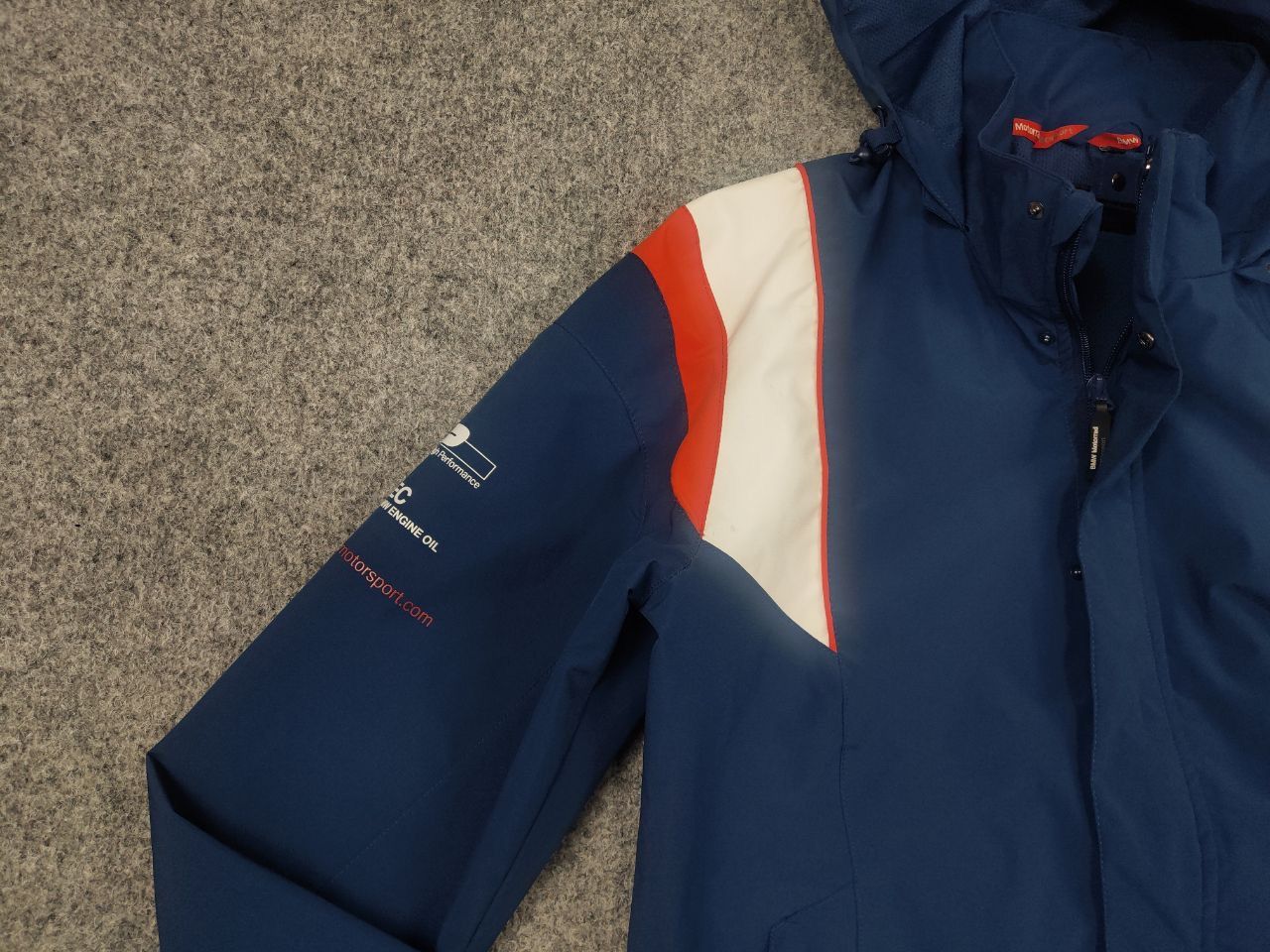 BMW BMW Motorrad Motorsport Racing Logo Hooded Jacket Team Track Size US S / EU 44-46 / 1 - 5 Thumbnail