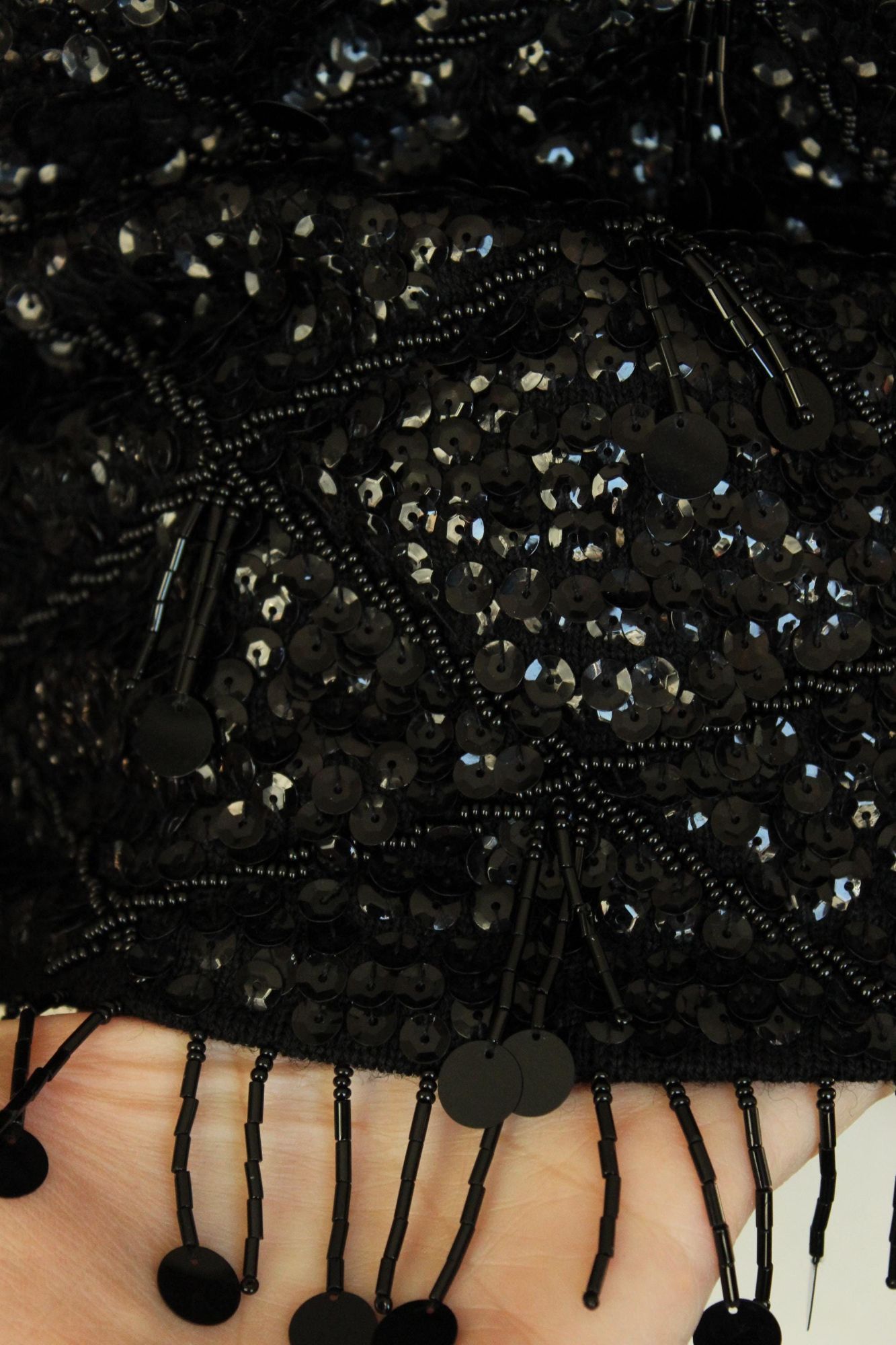 Vintage Vintage 1960s Sweater Top, Volup Orbach's Black Wool Beaded Size XL / US 12-14 / IT 48-50 - 9 Thumbnail