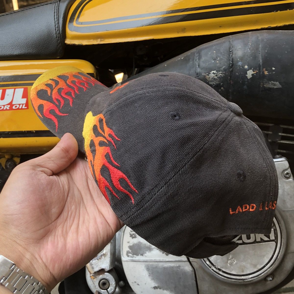 Vintage Vintage Racing Bar & Grill Flame Sunfaded Hat Size ONE SIZE - 4 Thumbnail