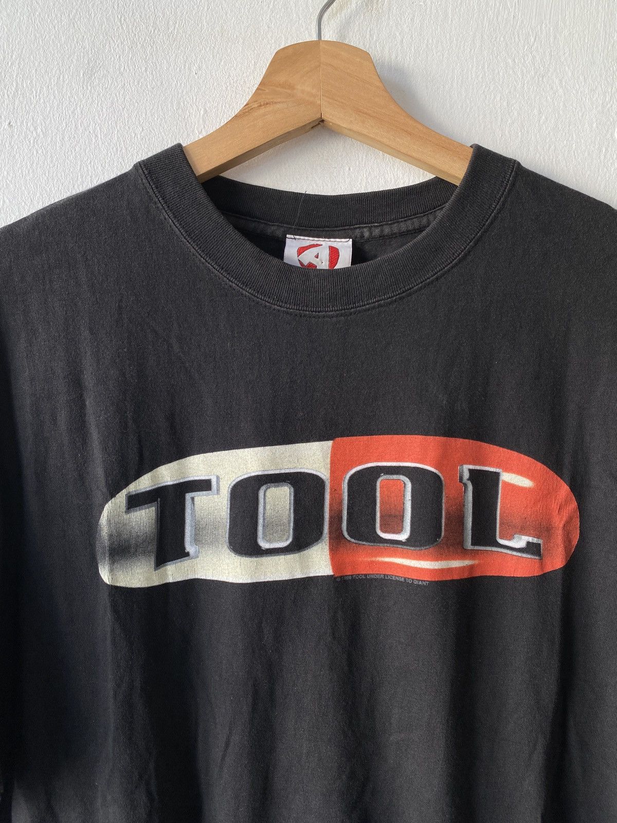 Band Tees 1990s - Tool Band Tee Pill Brain Metal Band Size US M / EU 48-50 / 2 - 4 Thumbnail