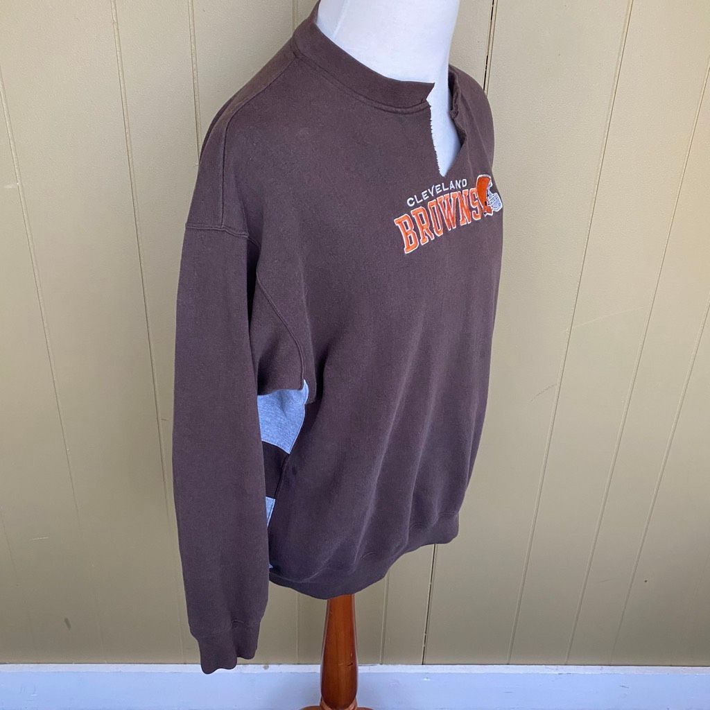 NFL NFL men XL Longsleeve pullover sweatshirt w/v-cut neck Cleve Size US XL / EU 56 / 4 - 3 Thumbnail