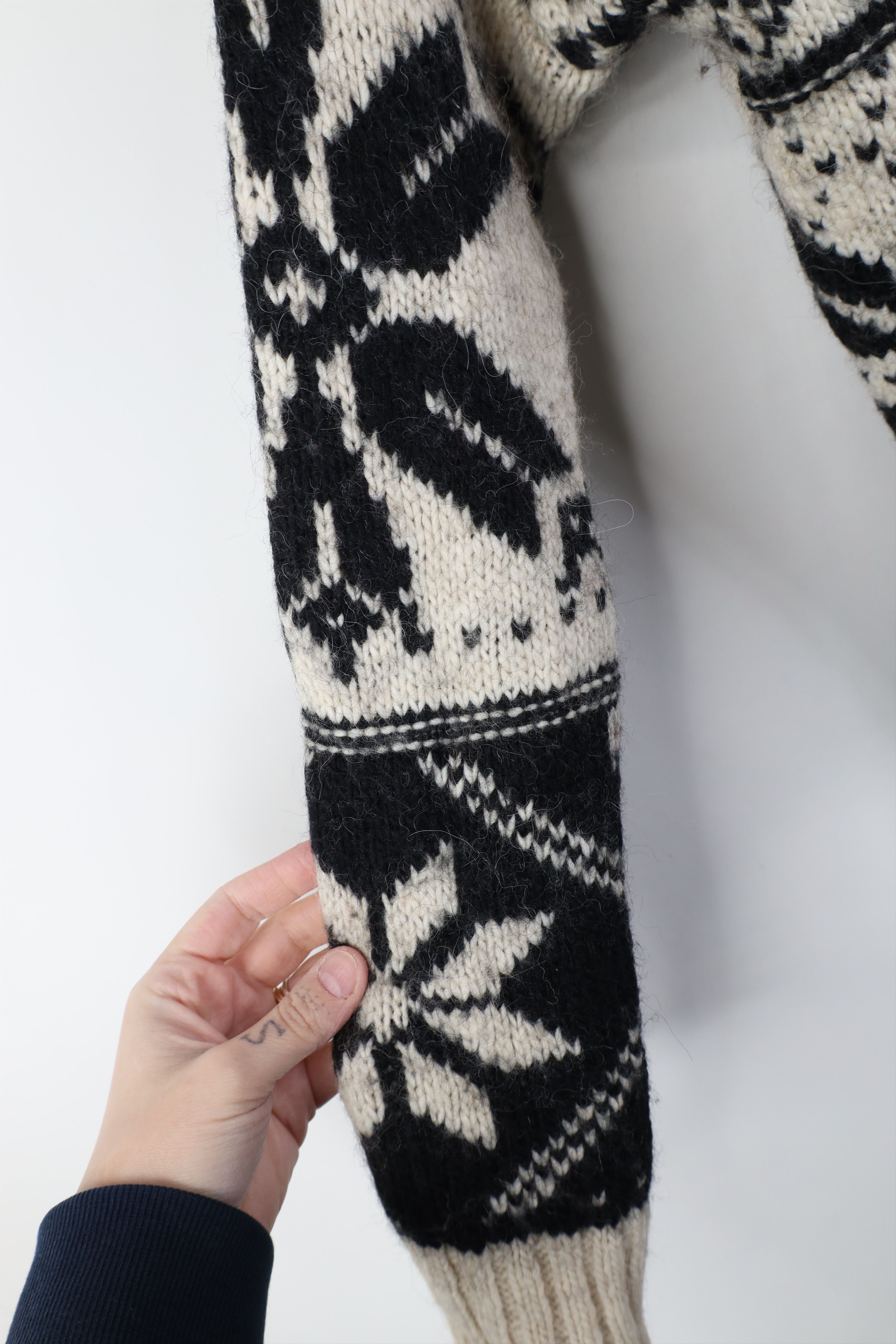 American Eagle Outfitters Vintage Y2K American Eagle Snowflake Wool Alpaca Sweater Size M / US 6-8 / IT 42-44 - 5 Thumbnail