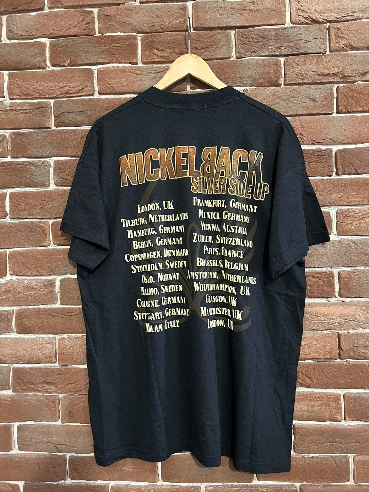 Band Tees Vintage 00s Nickelback Silver Side Tour Tee Rare Travis Y2K Size US XL / EU 56 / 4 - 2 Thumbnail
