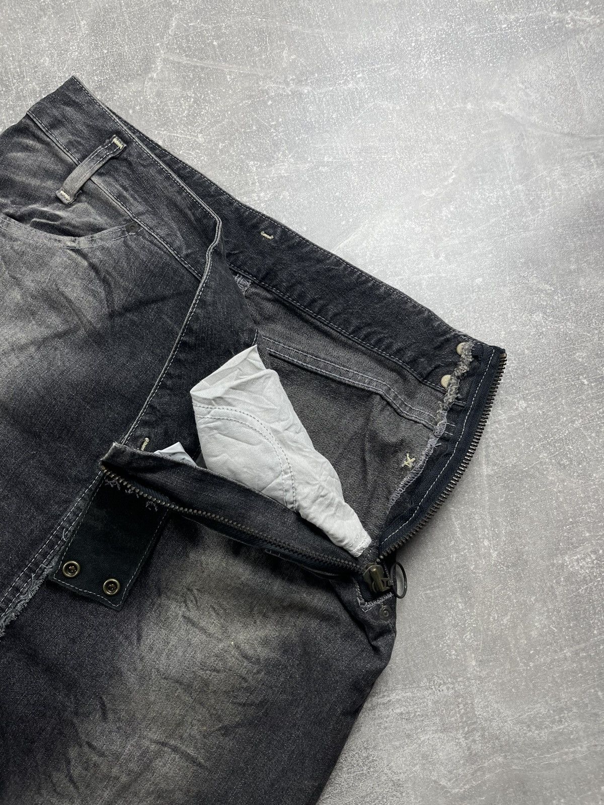 Lee Y2K Lee Black Denim Leather Details Maxi Skirt Vintage Size 32" / US 10 / IT 46 - 11 Thumbnail