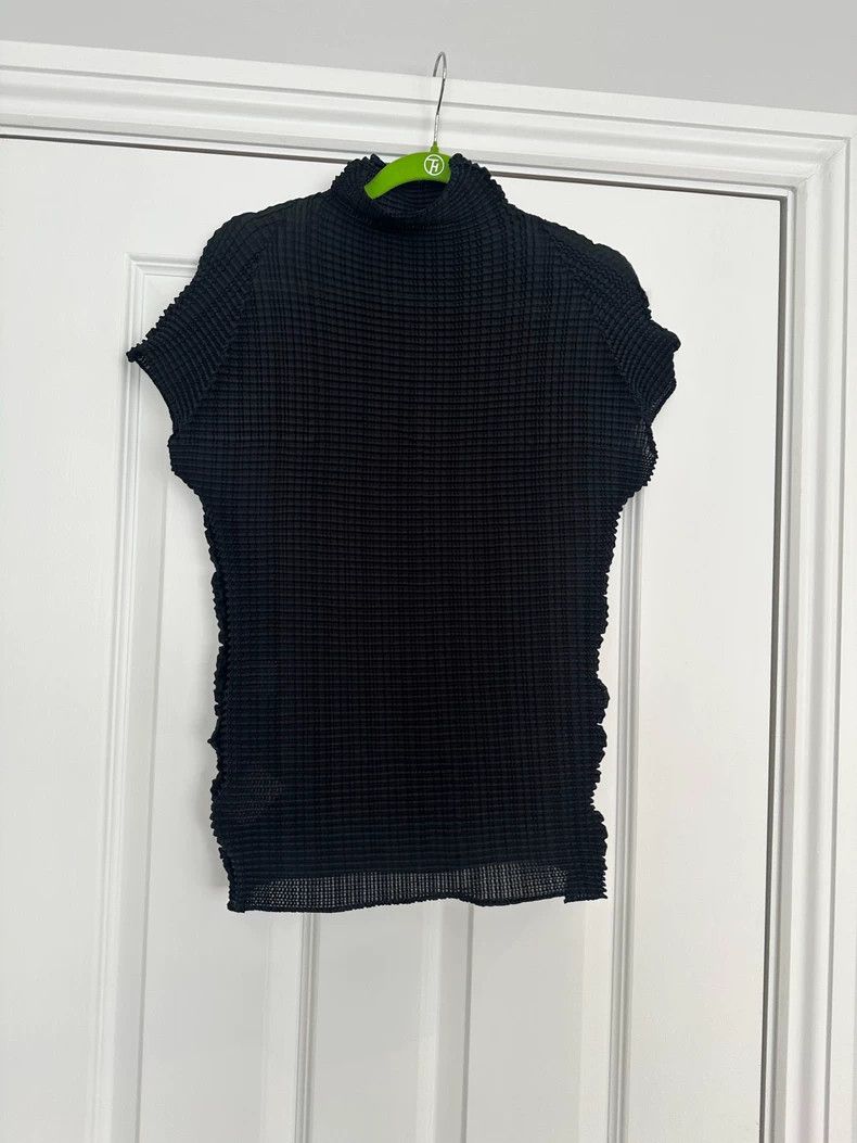 Issey Miyake Issey Miyake size:2 Black bubble coat with high neck and s Size US XXS / EU 40 - 1 Thumbnail